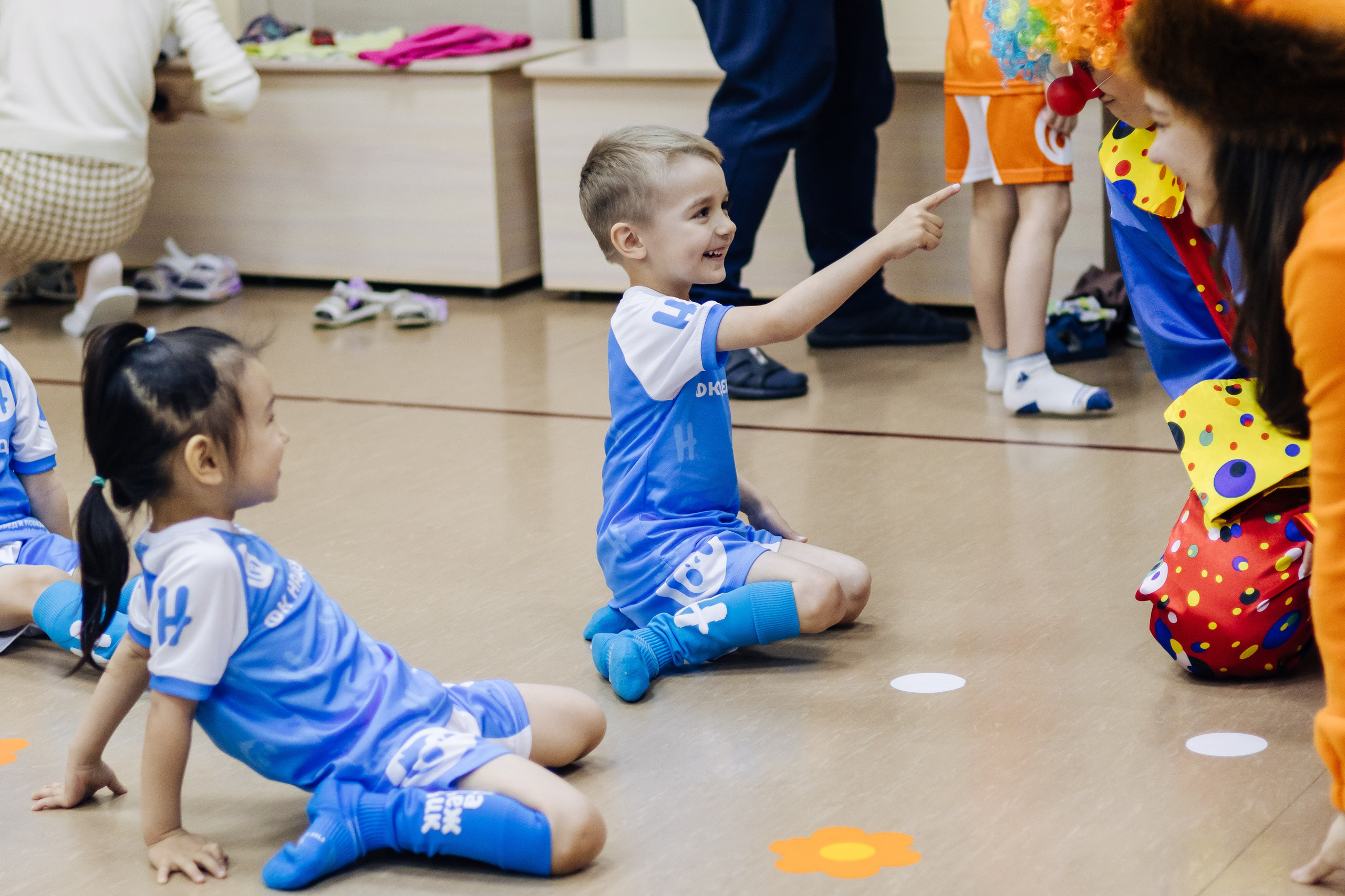 Фотосессия с кубком в детских садах г. Магнитогорска. Денис Прохоров Фотограф в г. Магнитогорск