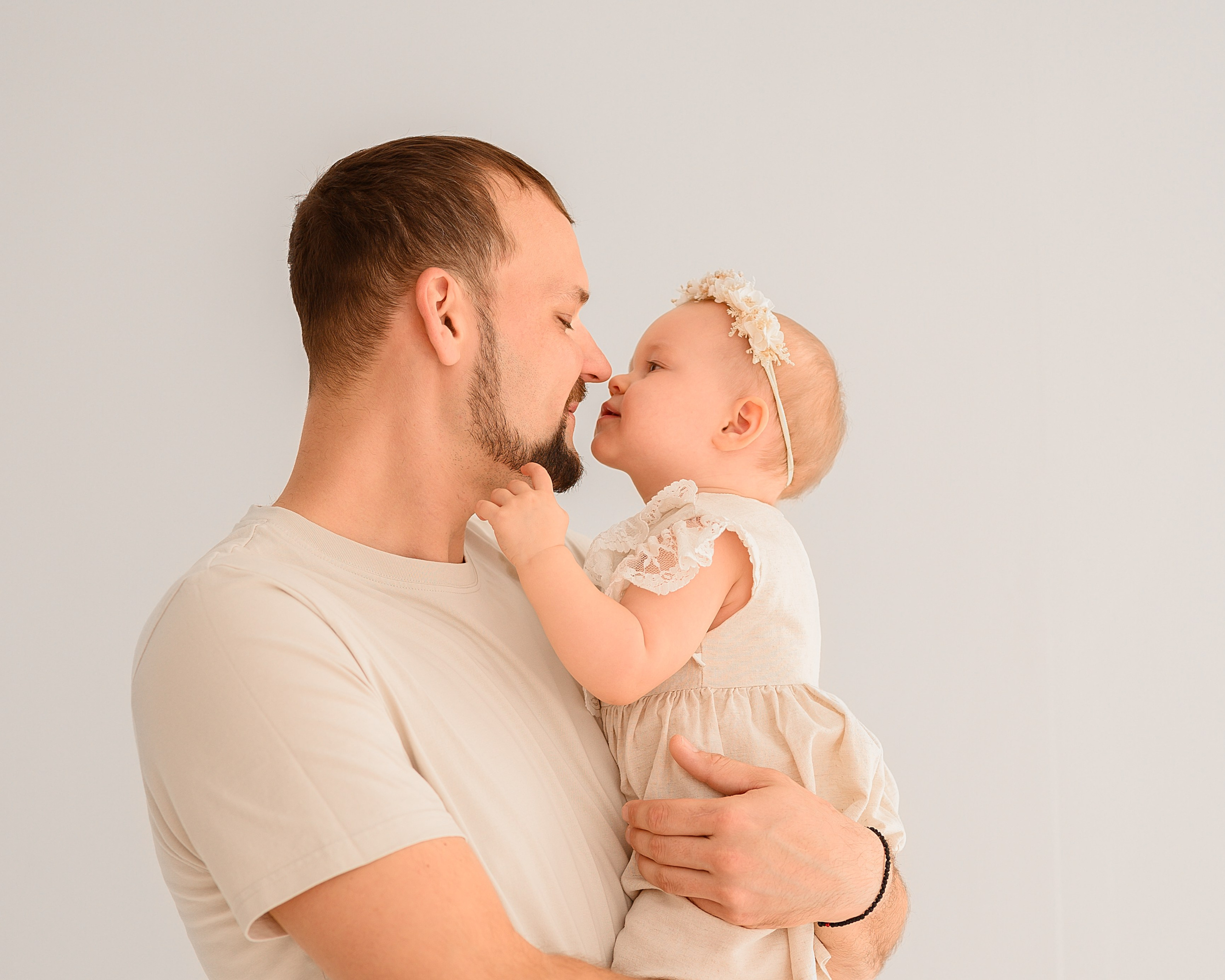 Семейные фото в минимализме. Детский и семейный фотограф Ирина Гладких