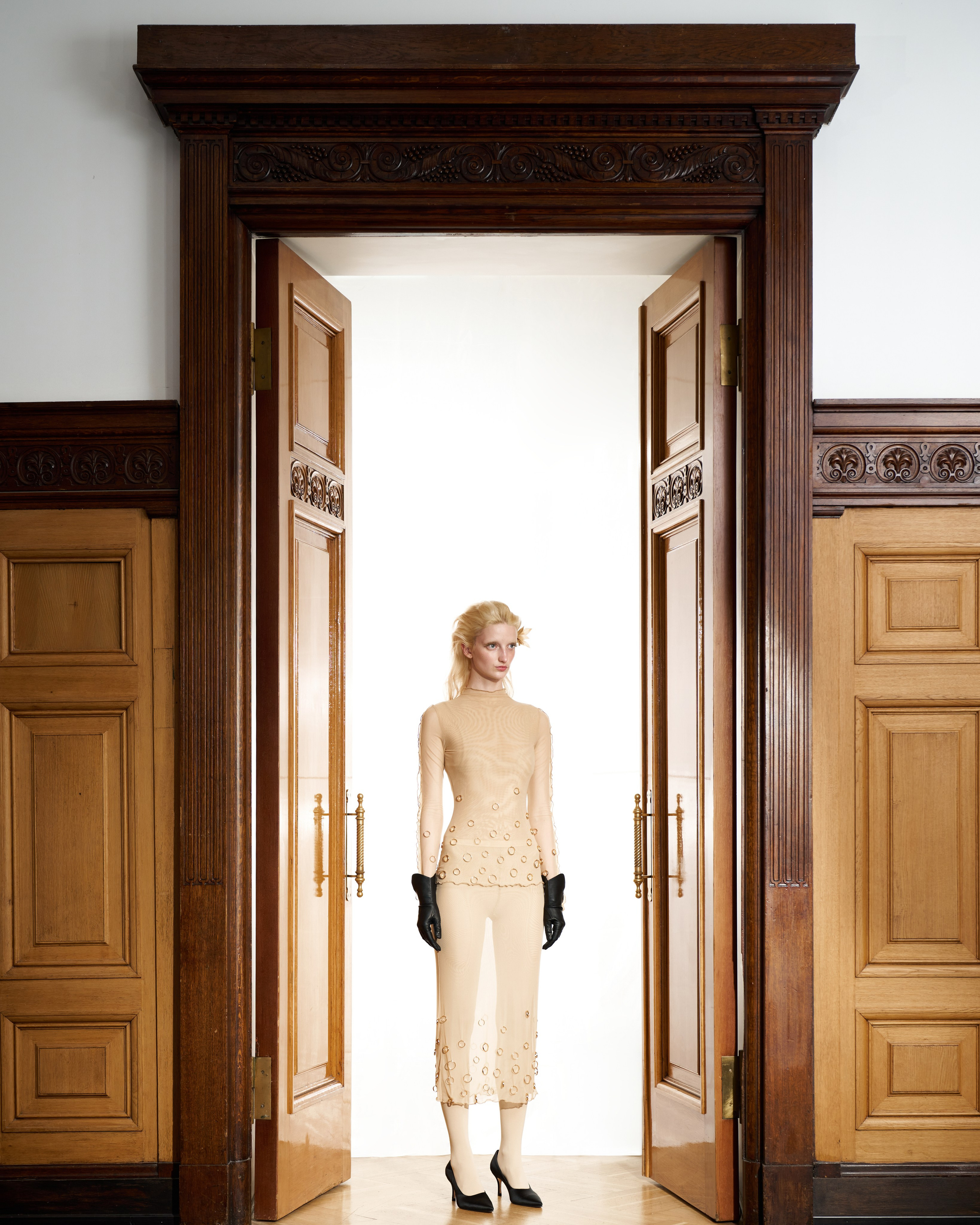 WOS. Ретушер для брендов одежды в Москве Струцкая Кристина