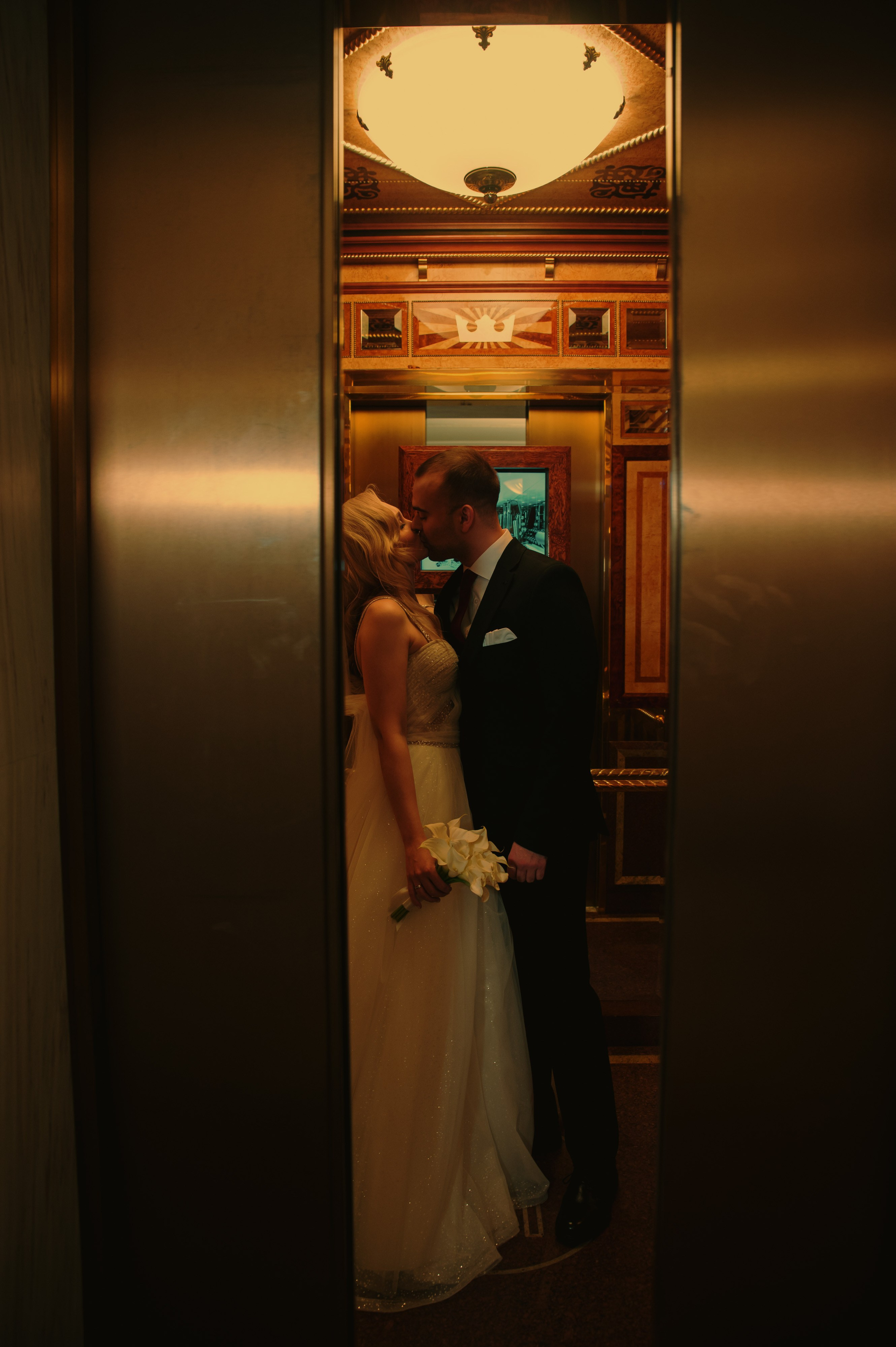 Свадебная фотосессия в Radisson Collection Hotel мск. Свадебный и портретный фотограф в Москве Жердев Даниил