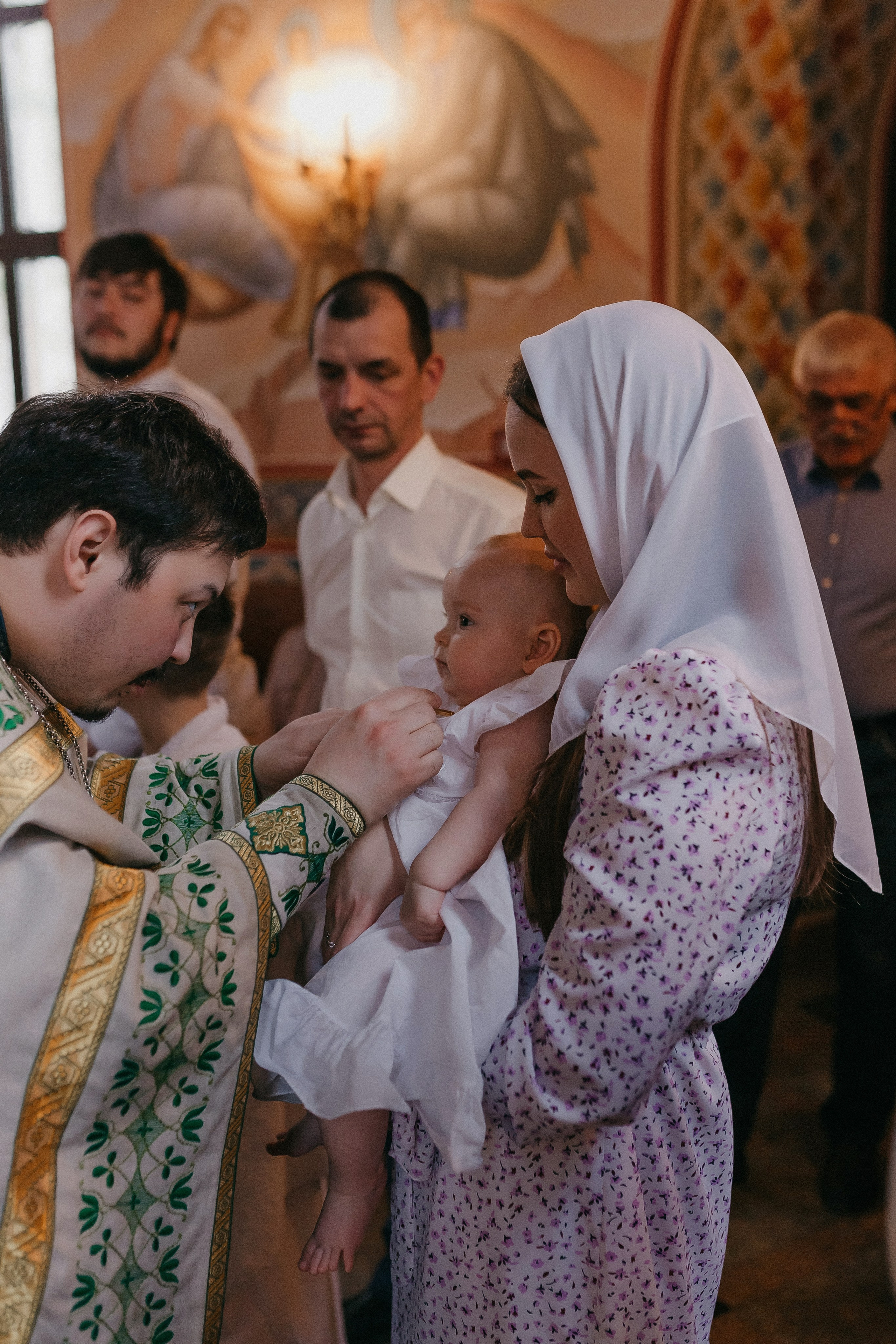 Крещение Артёма и Валерии. Храм Георгия Победоносца. Семейный фотограф в Сургуте