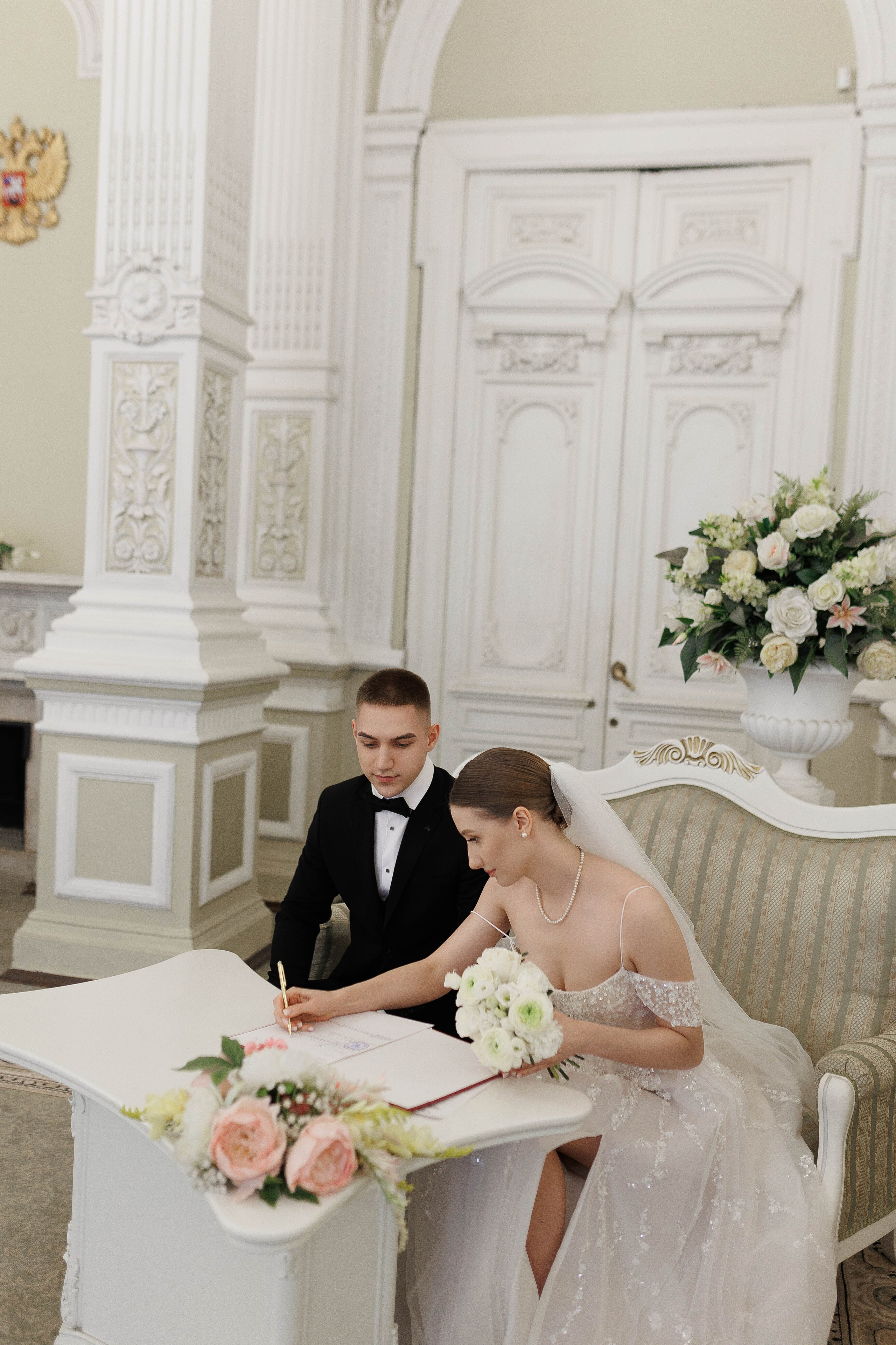 ···. Свадебный фотограф в Санкт-Петербурге Александра Чукавина