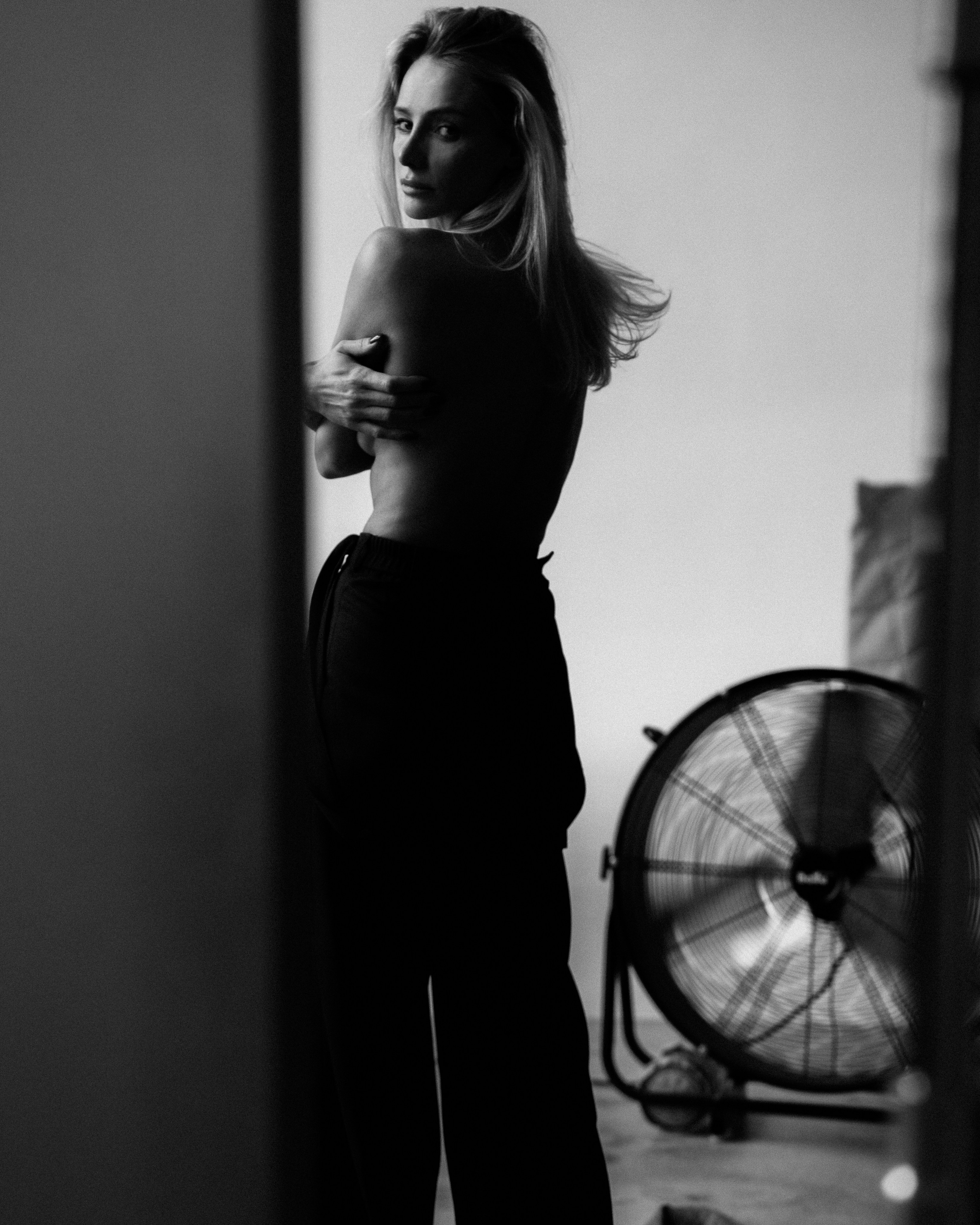 I am Diana, a portrait photographer. I take pictures around the world