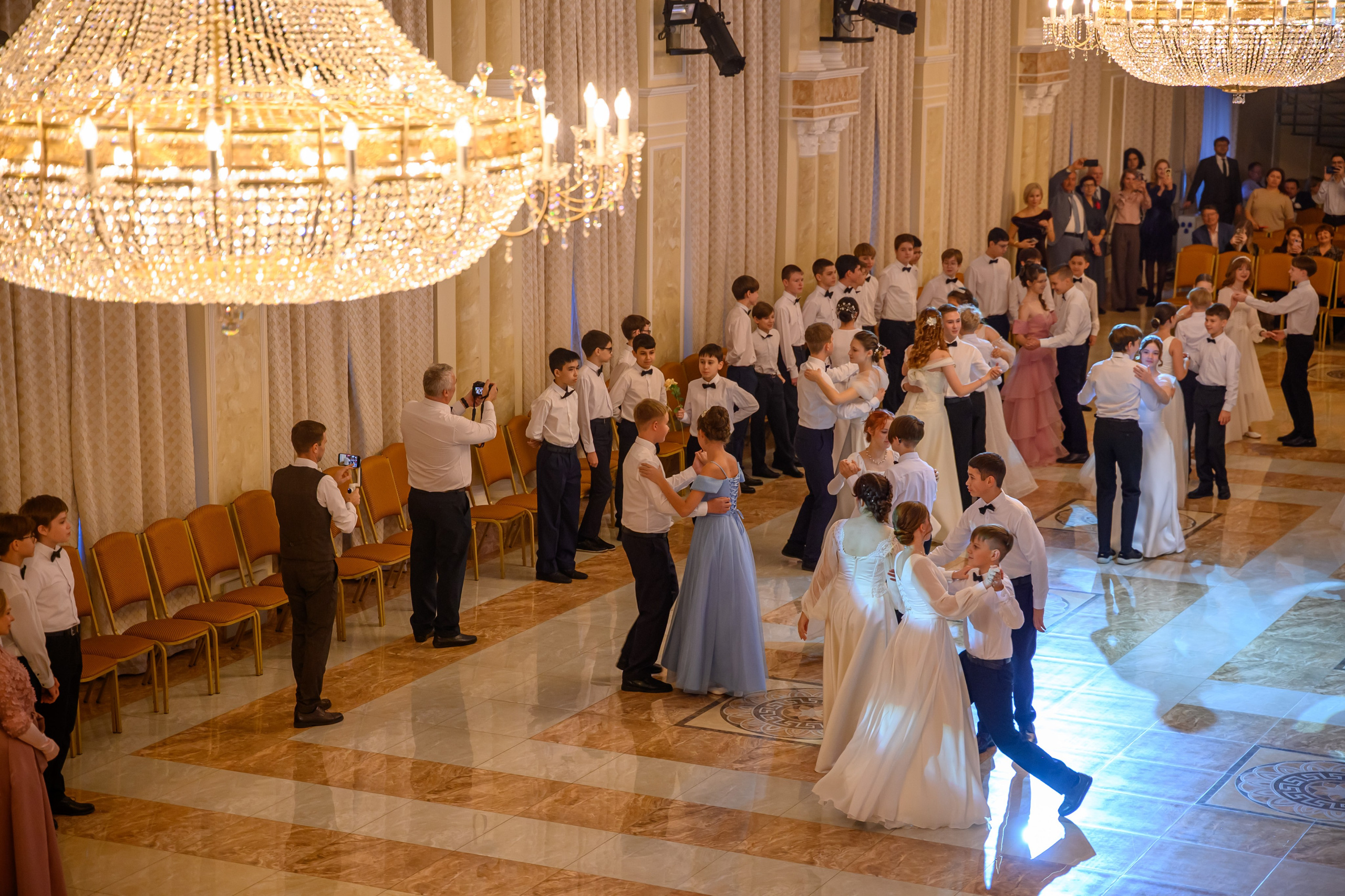 Бал ФМШ 7 класс. Фотограф новорожденных, семейный детский в Тюмени Татьяна Морозова