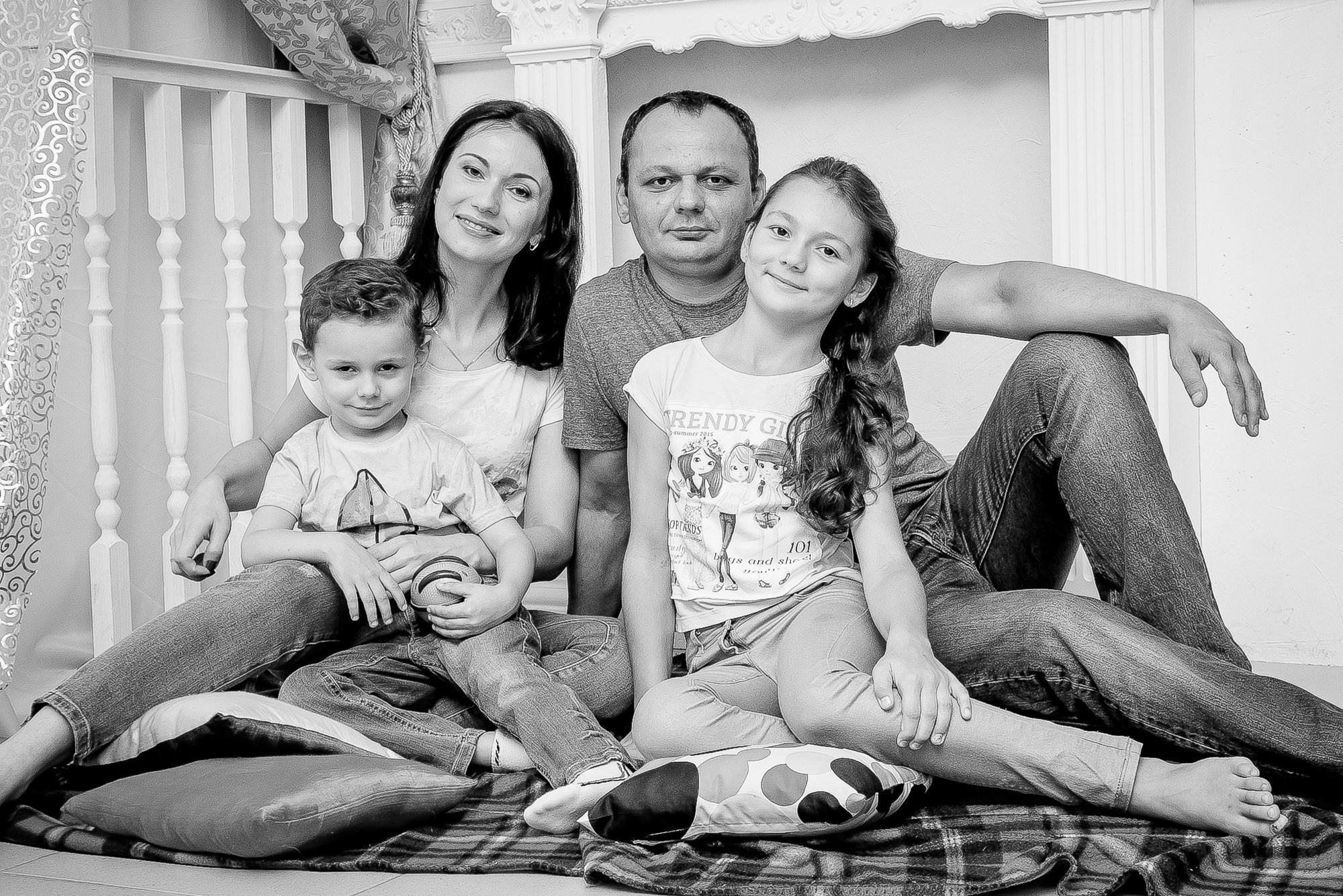 Family and children's photo shoots. Max Matvich and Victoria Basova are professionals in their field