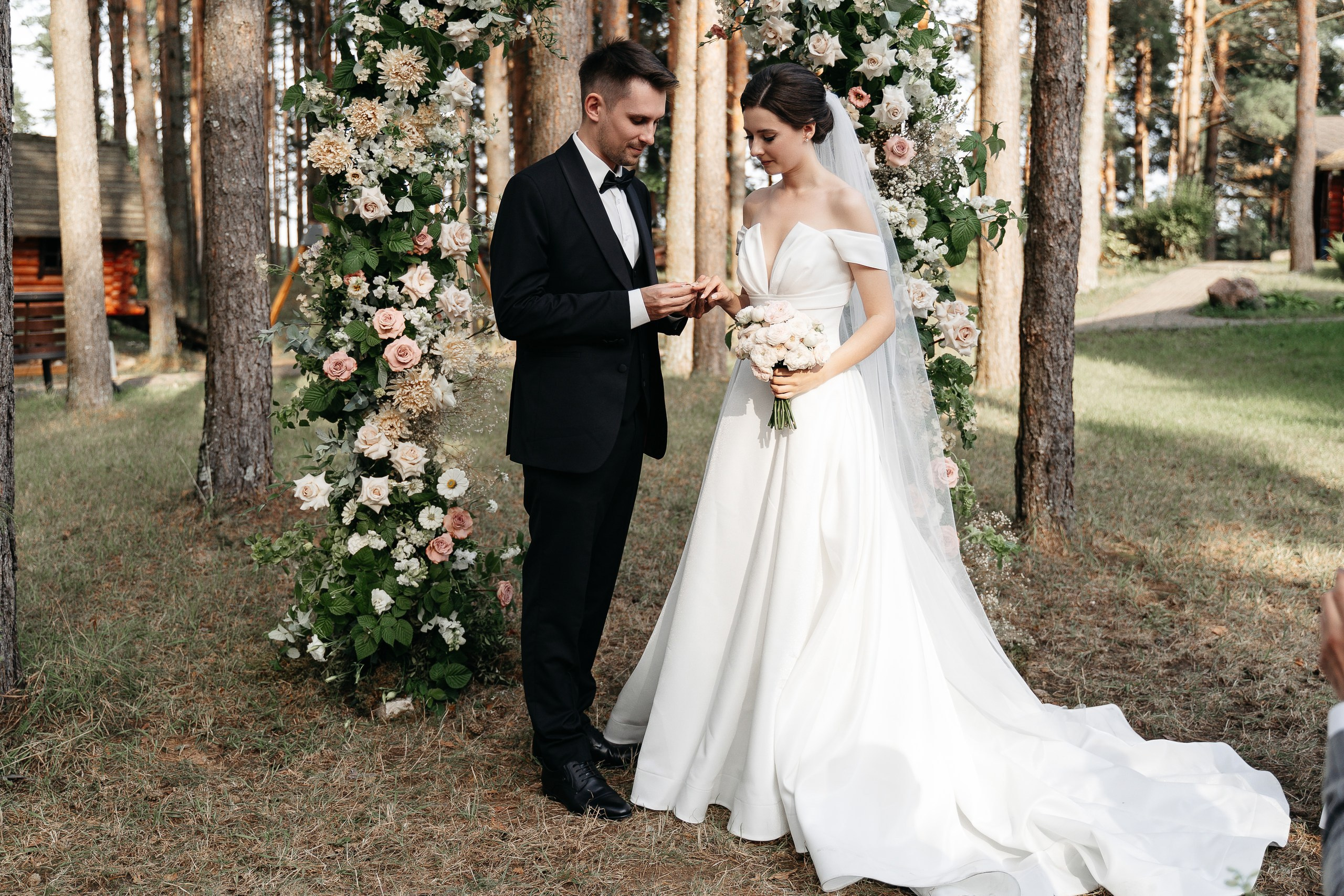 Сверкай, как молния, танцуй, как в последний раз. Олег и Мария Ивановы фотограф и видеограф в Пскове Санкт - Петербурге