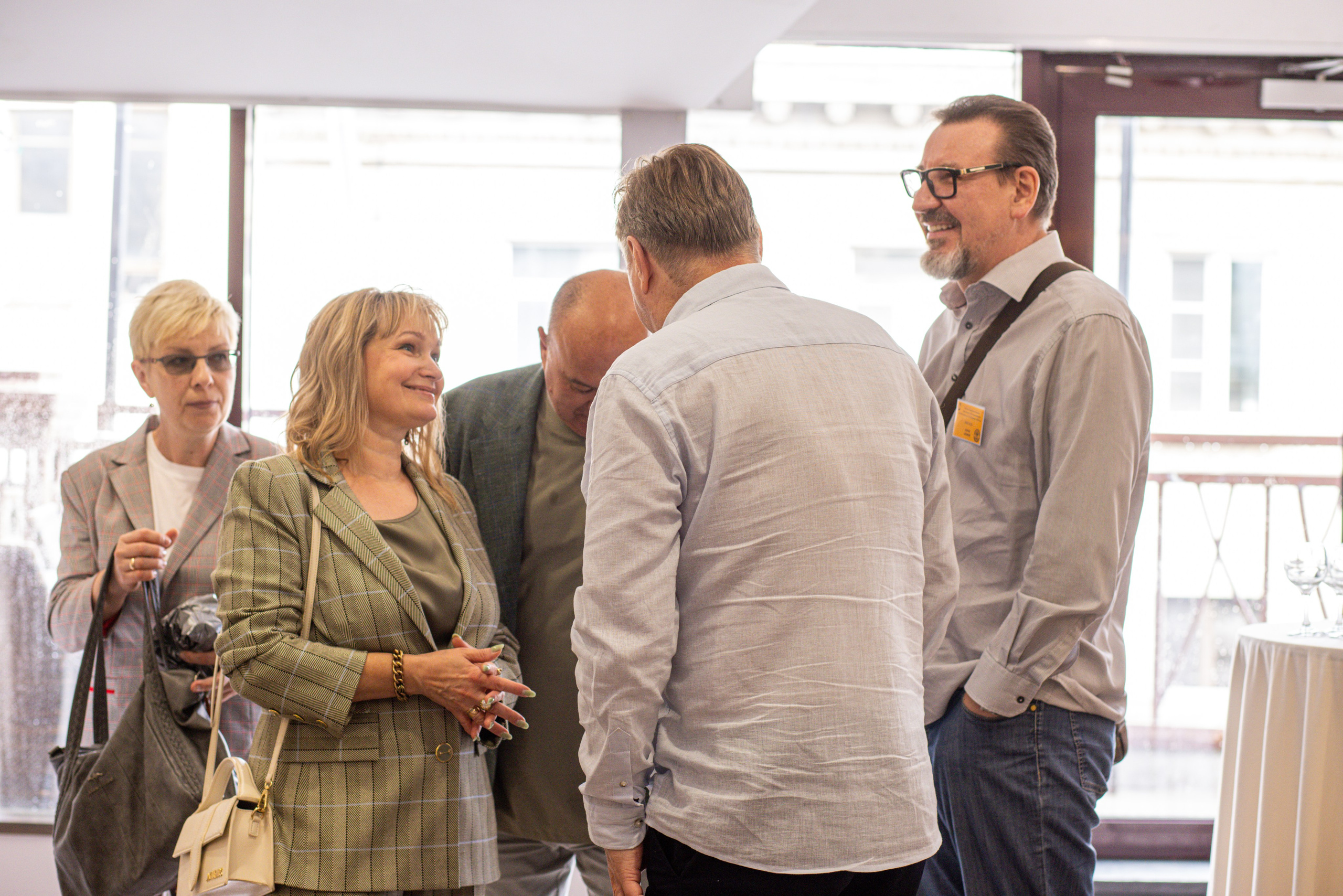Встреча выпускников. Стоматологи СПб. Семейный фотограф в Вышнем Волочке — Ульяна Иванова | Фотосессии для всей семьи