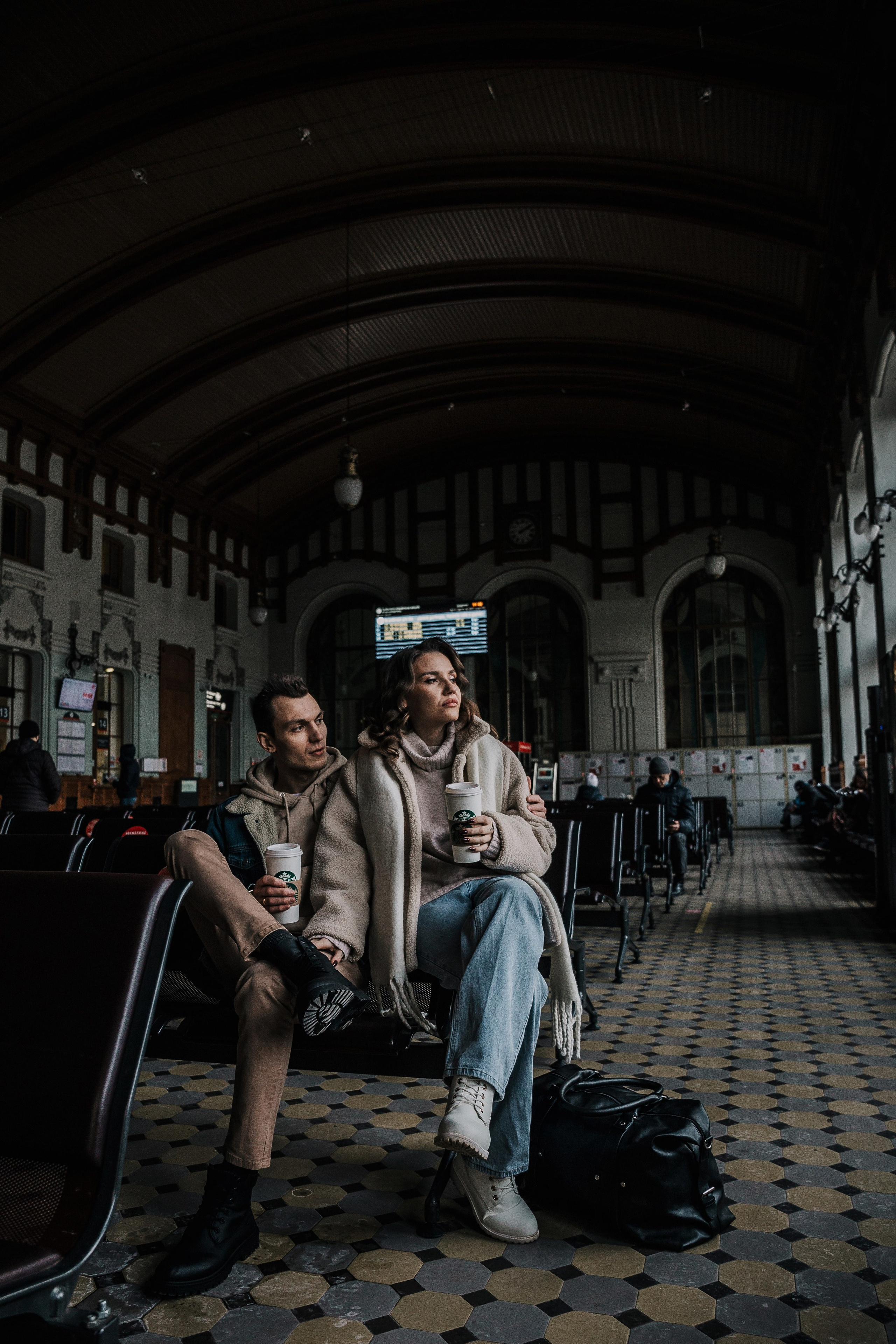 Даша & Рома. Витебский вокзал. Свадебный и семейный фотограф Пушкин Царское Село СПБ Питер Санкт-Петербург и Рязань Ольга Козлова