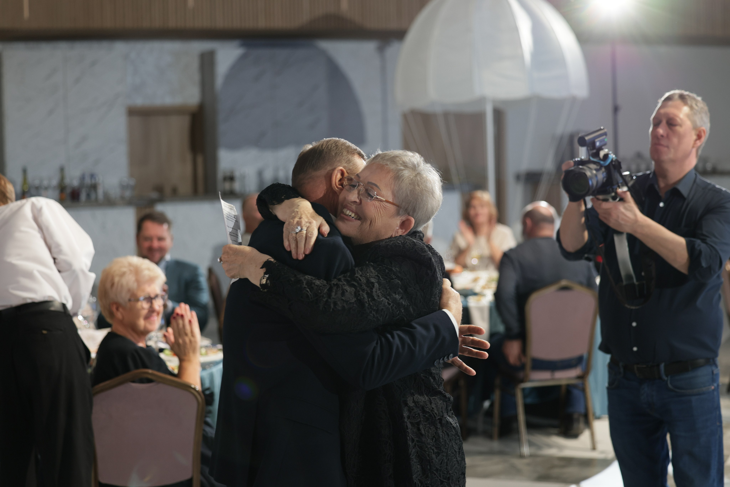 Прыжок длиною в жизнь. Фотограф свадебный, репортажный, индивидуальный, фото для маркетплейсов, брендов, автосалонов