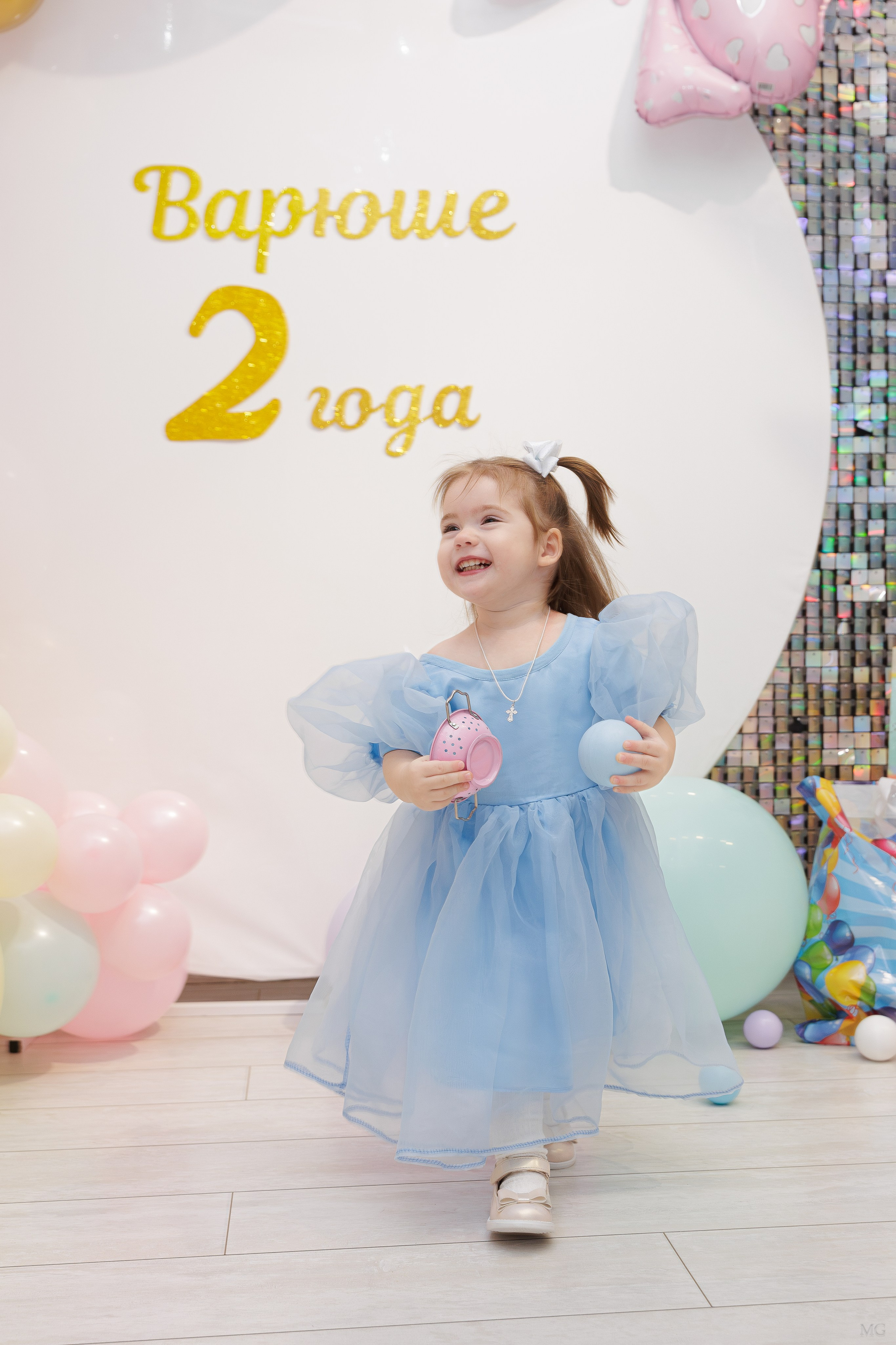 Варюше 2 Годика. Маша Гонтарь Семейный домашний репортажный фотограф в Санкт-Петербурге