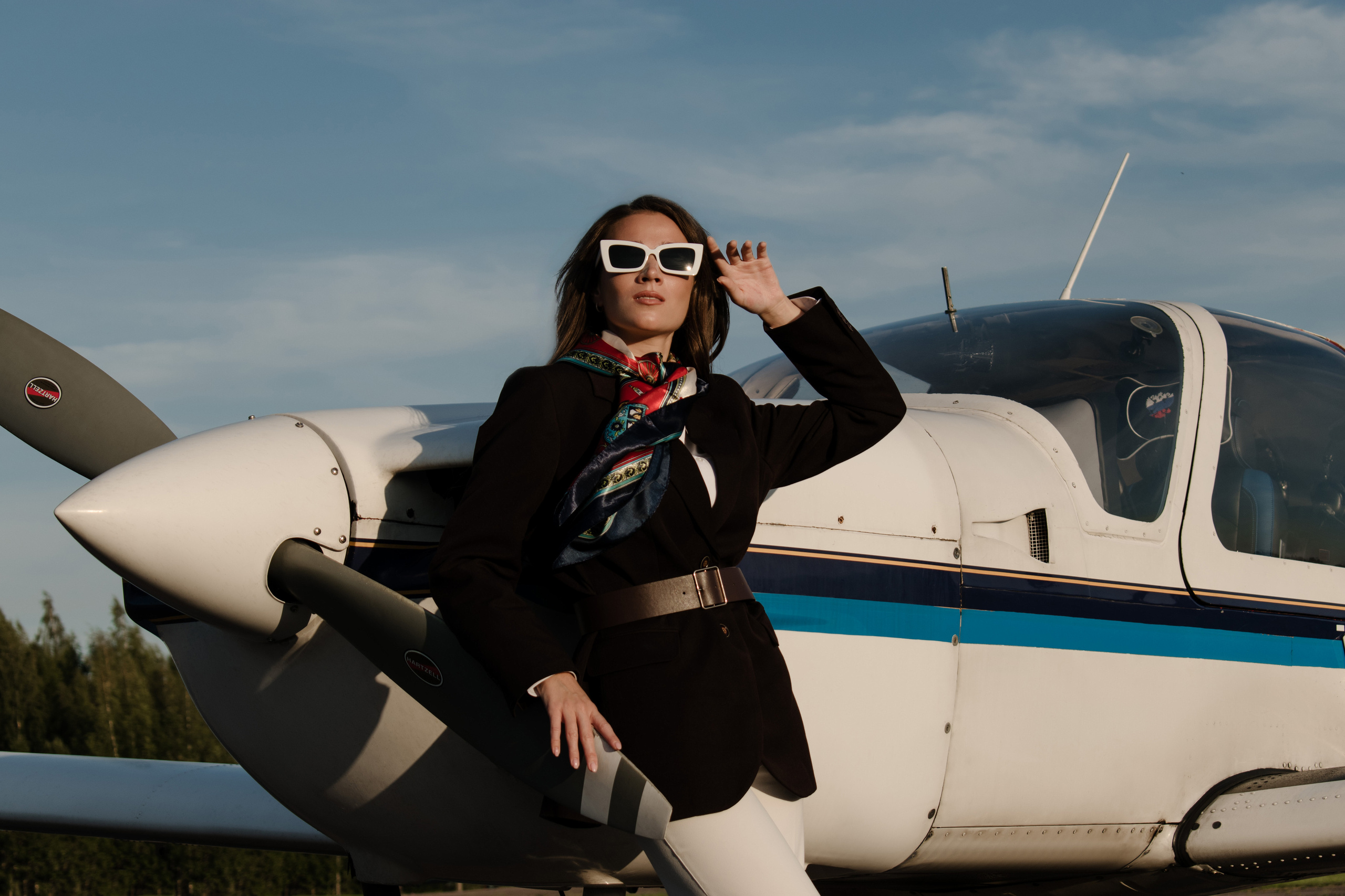 НЕБО, САМОЛЕТ, ДЕВУШКА. Индивидуальный фотограф в Санкт-Петербурге Надежда Волобуева