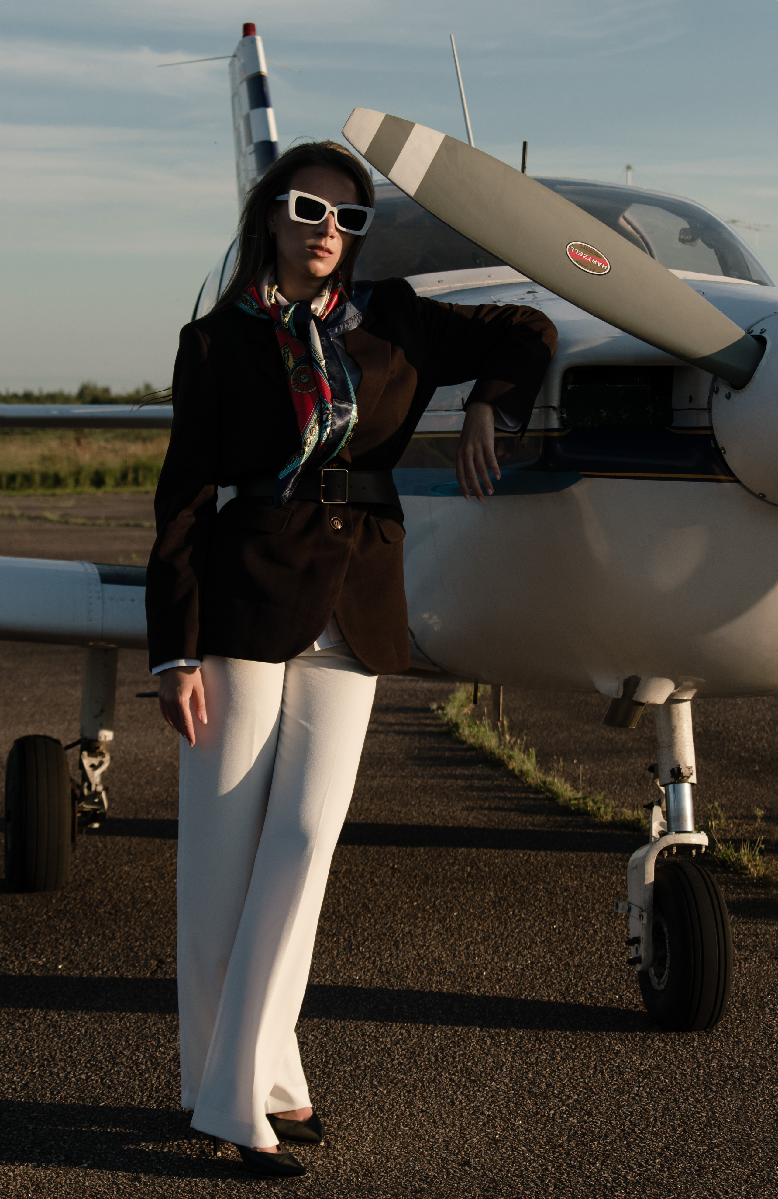 НЕБО, САМОЛЕТ, ДЕВУШКА. Индивидуальный фотограф в Санкт-Петербурге Надежда Волобуева