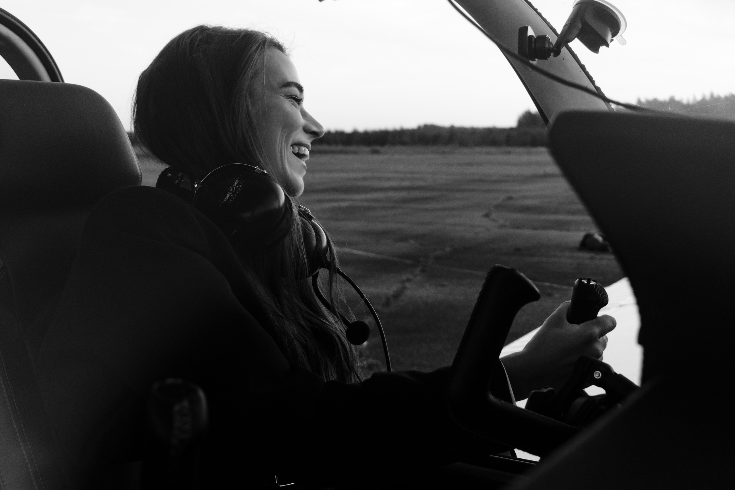 НЕБО, САМОЛЕТ, ДЕВУШКА. Индивидуальный фотограф в Санкт-Петербурге Надежда Волобуева