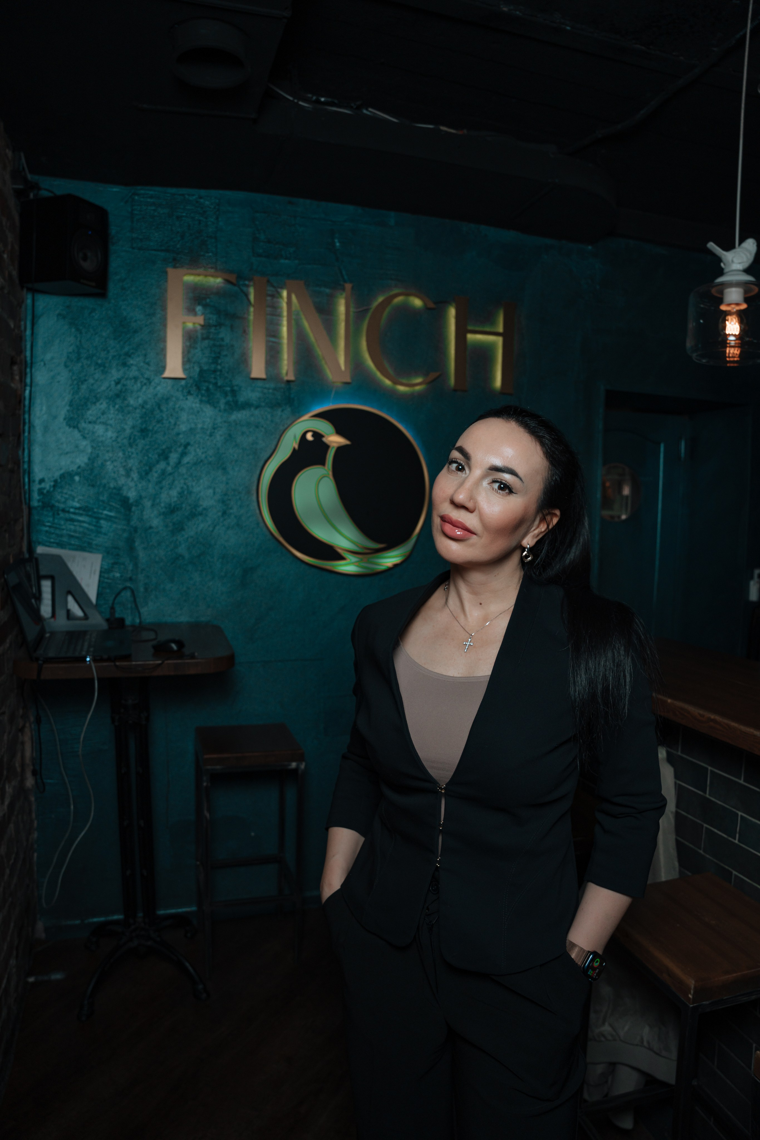 Мафия. Бар FINCH. ЖЕНСКИЙ КЛУБ LAXMI. Портретный фотограф в Санкт-Петербурге Дмитриева Наталия