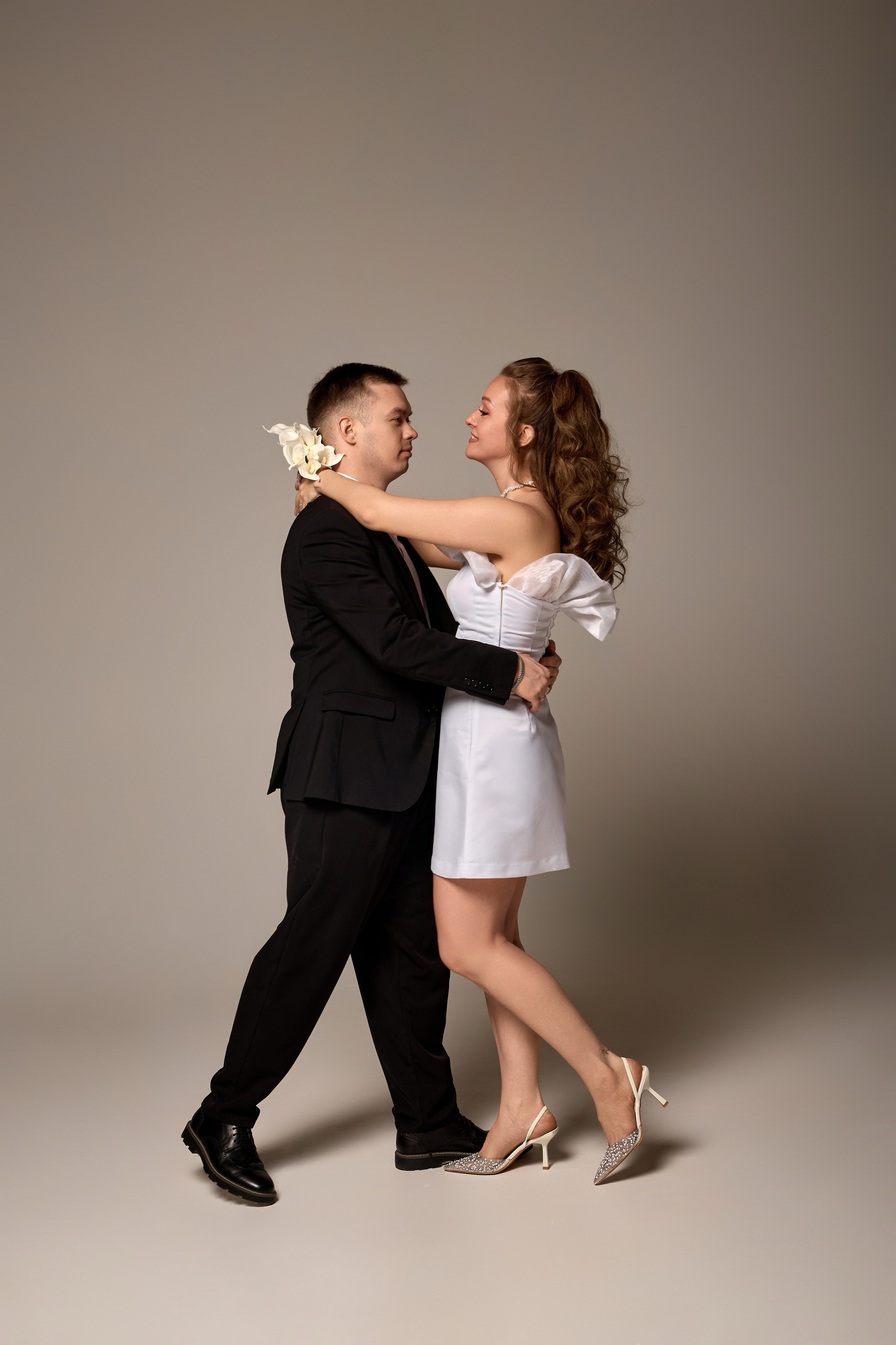 Свадебная фотосессия в гостинице и в студии