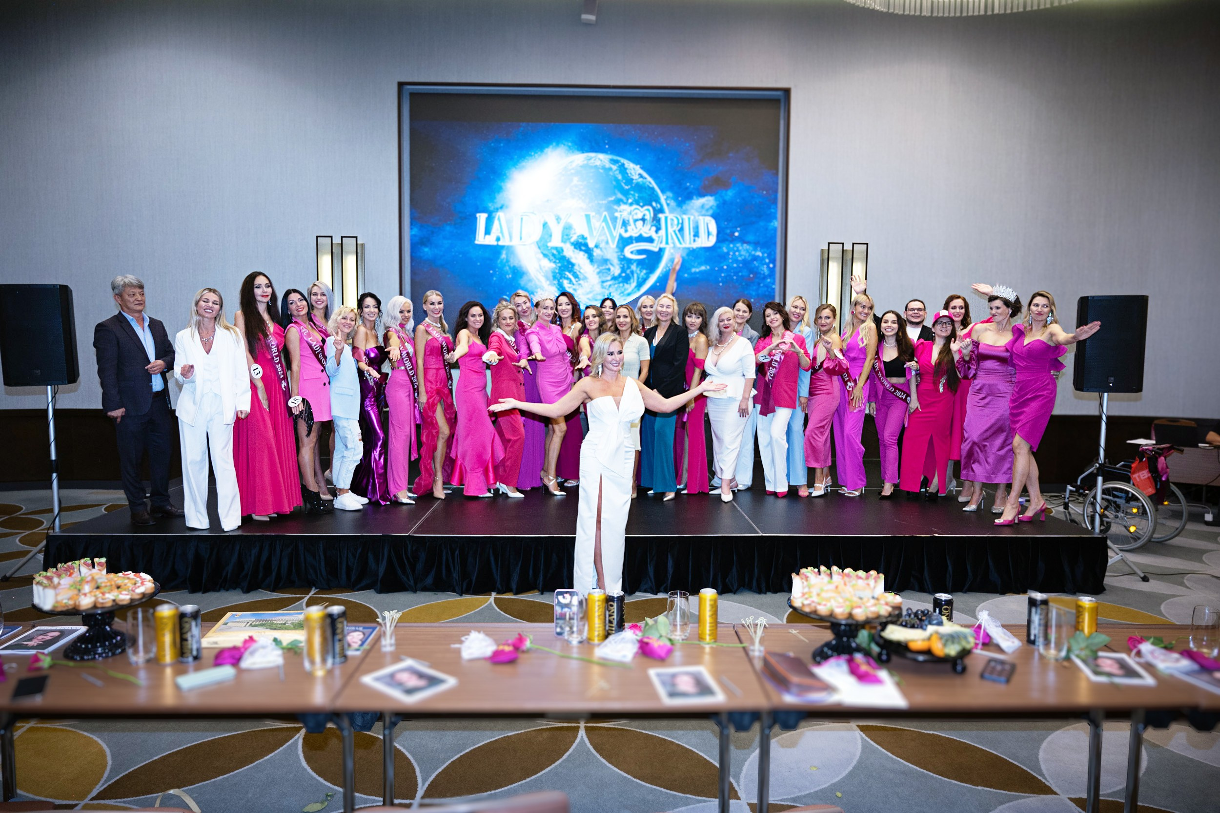 Церемония открытия Конкурса красоты «LADY WORLD» 2024. Фотографирую счастливых людей в Сочи