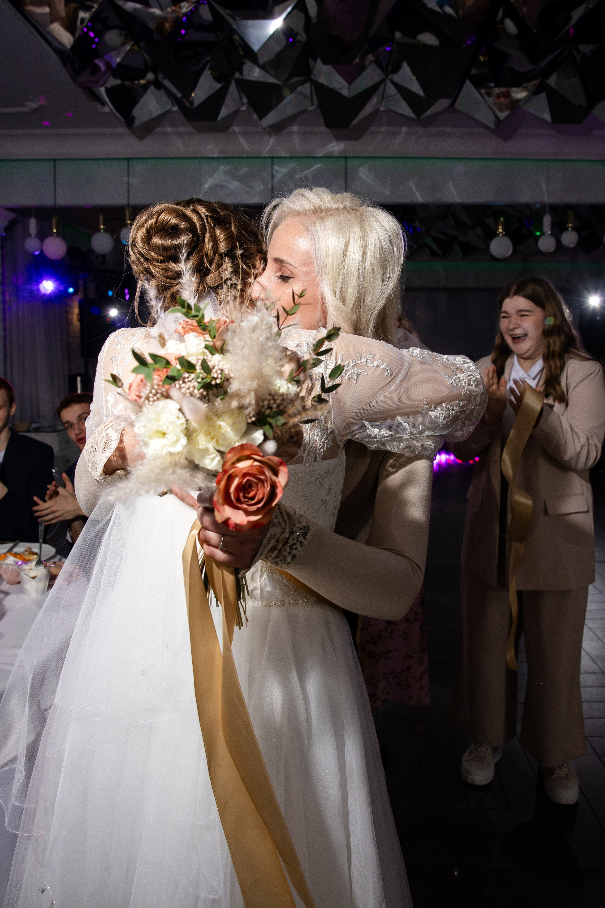 I&J. Свадебный фотограф в Иваново Гитарина Черняева