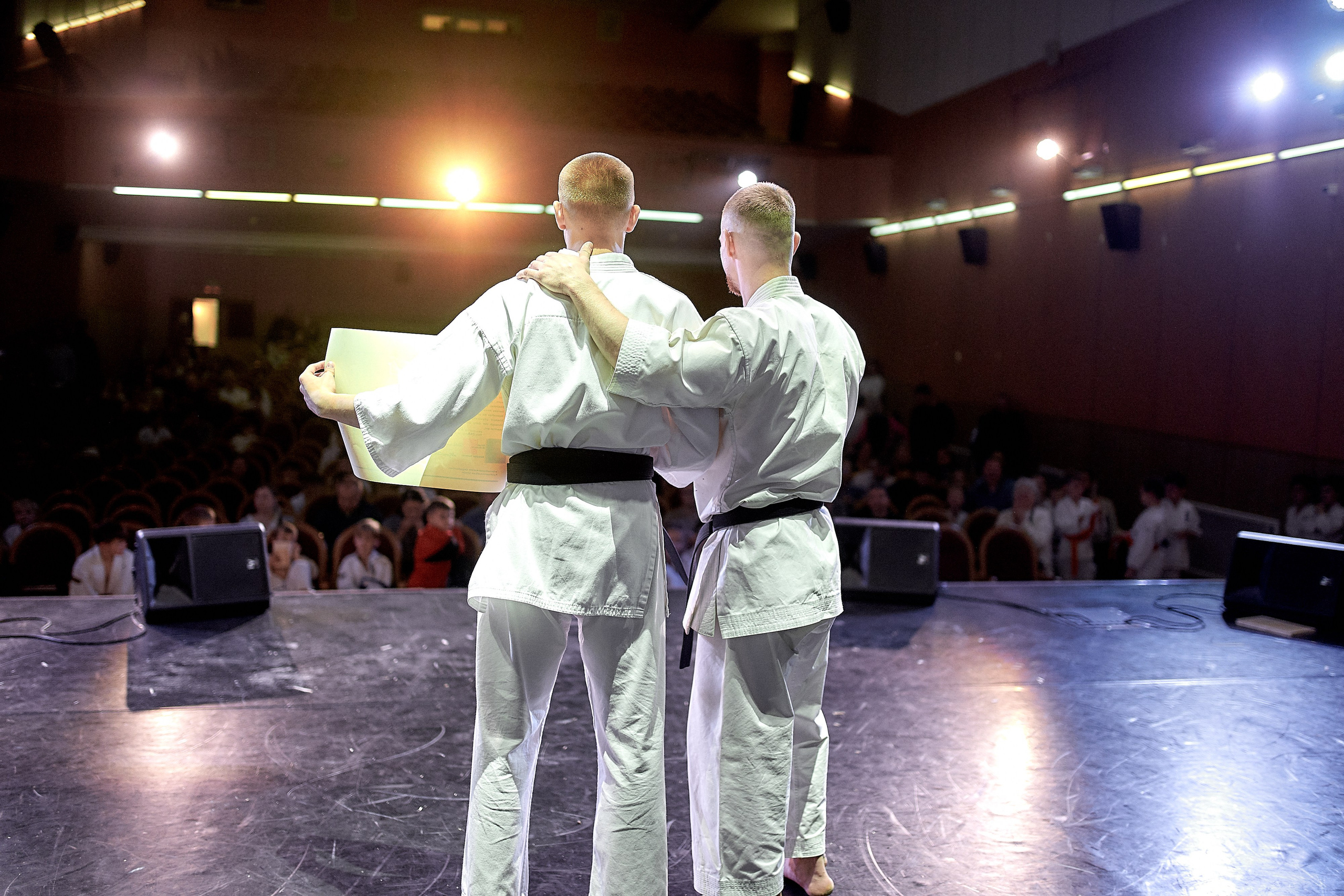 Репортаж награждения по дисциплине киокушин каратэ. Репортажный фотограф Ирина Курманаева