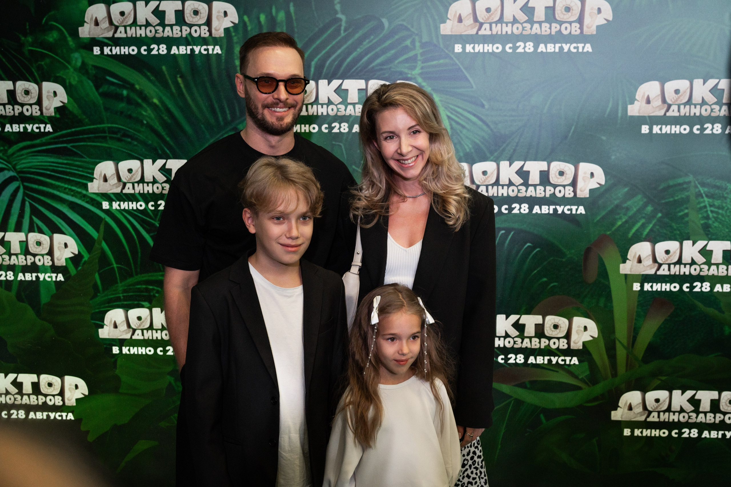 Премьера: Доктор Динозавров. Илья Варин — Фотограф Москва, Тверь