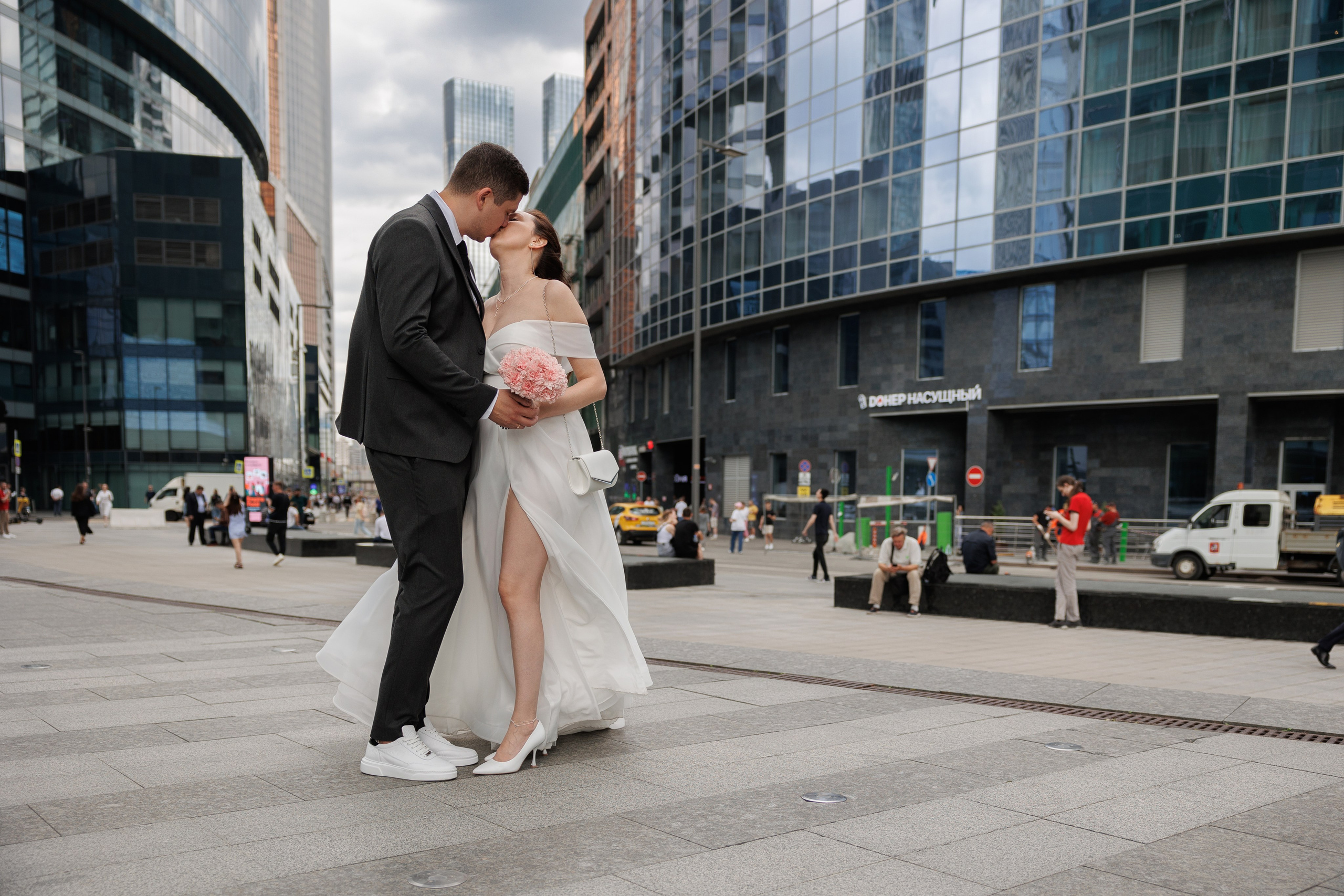 свадебный фотограф москва свадебная съемка молодожены торжество детали портреты групповые снимки