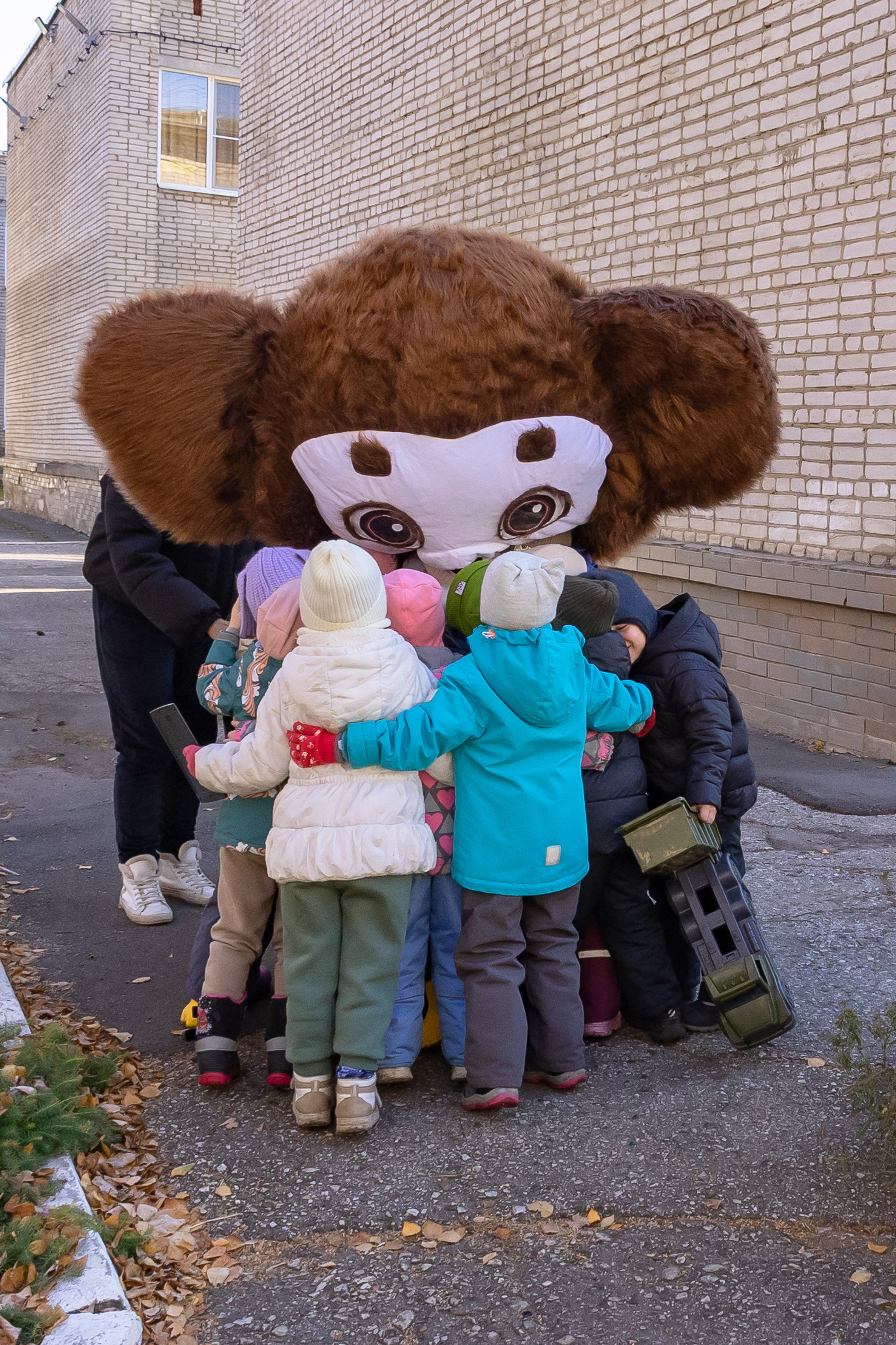Детский день рождения с Чебурашкой
