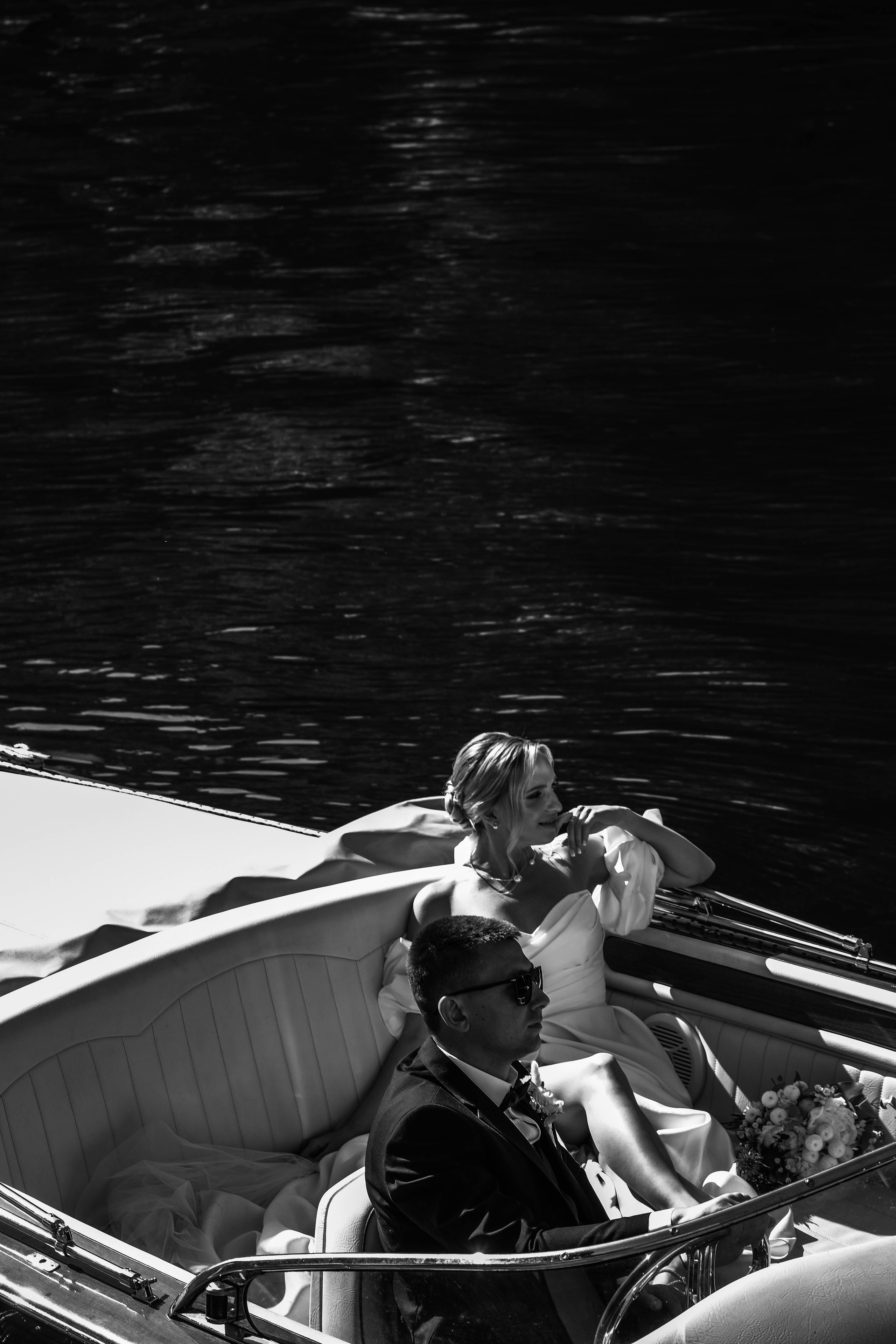СВАДЕБГНАЯ ПРОГУЛКА ПО КАНАЛ САНКТ-ПЕТЕРБУРГА НА КАТЕРЕ. Профессиональный фотограф, Санкт-Петербург — Виктория Богомолова