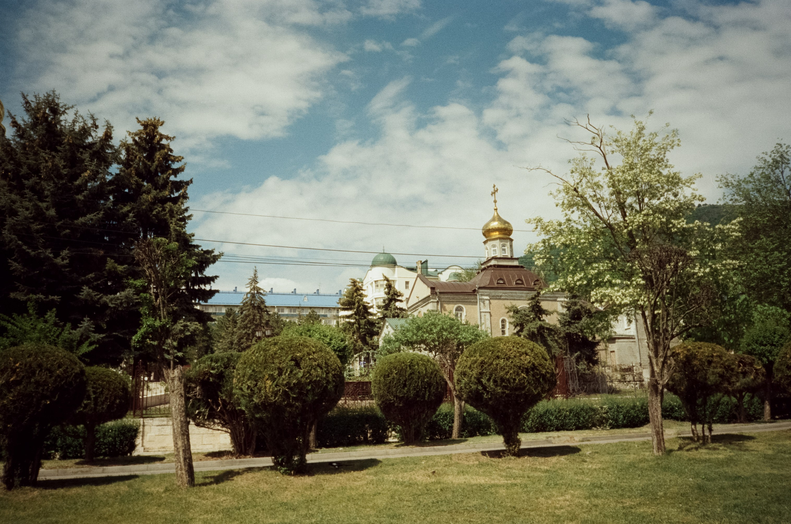 Остап Бендер, озеро Провал и парк Цветник в Пятигорске. Фотограф-документалист Мария Осокина