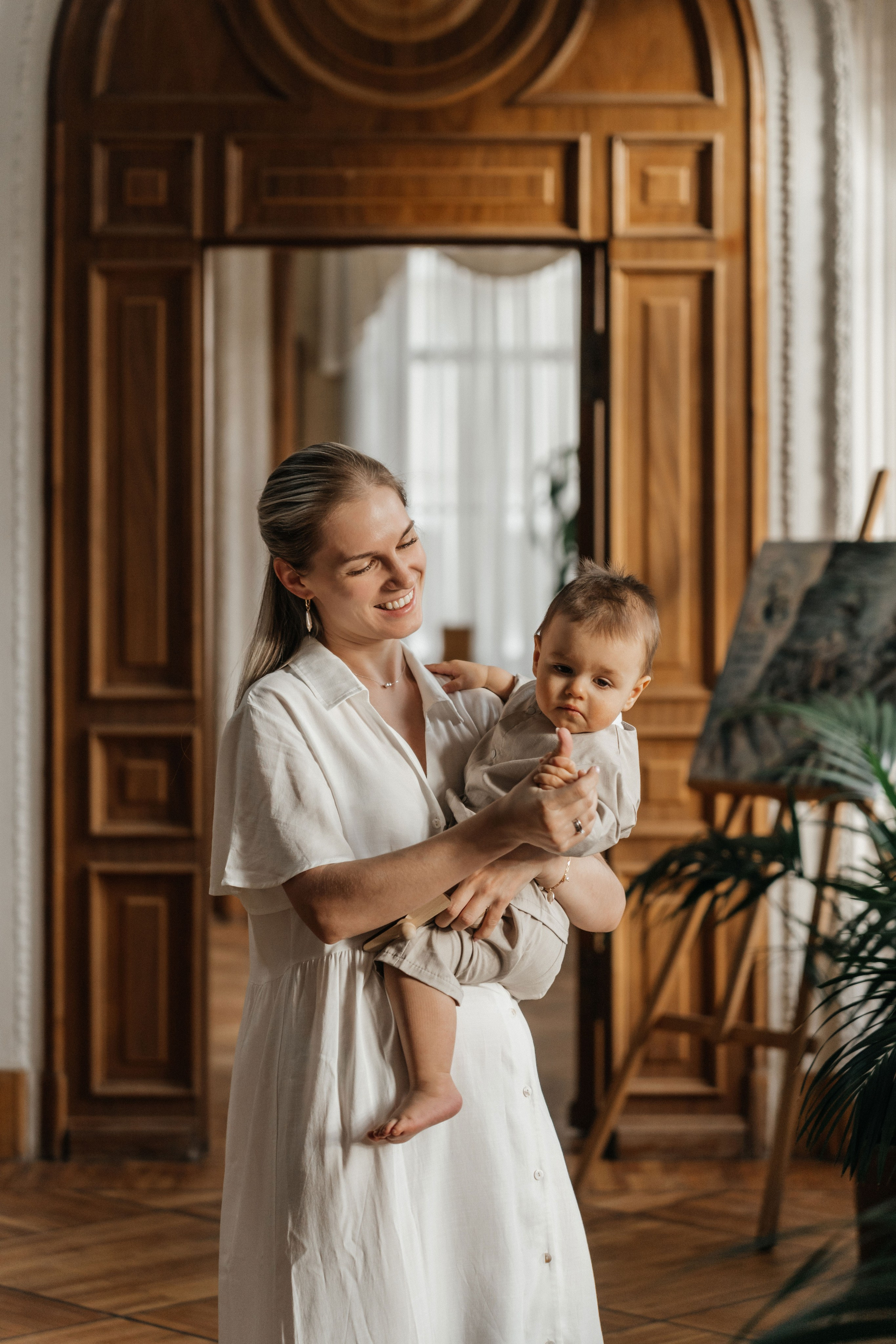 Маленькие ножки в читальне им. Пушкина. Ваш фотограф Вика Артемова