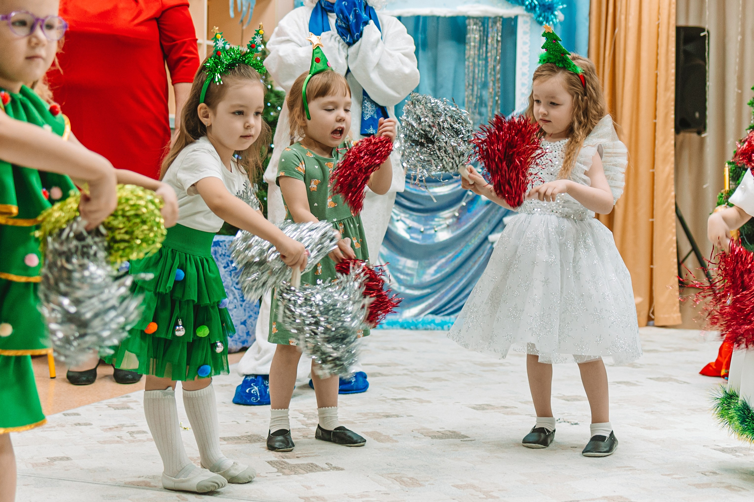 Утренник+портреты. Семейный фотограф Тюмень, фотограф на роды Салмина Мария