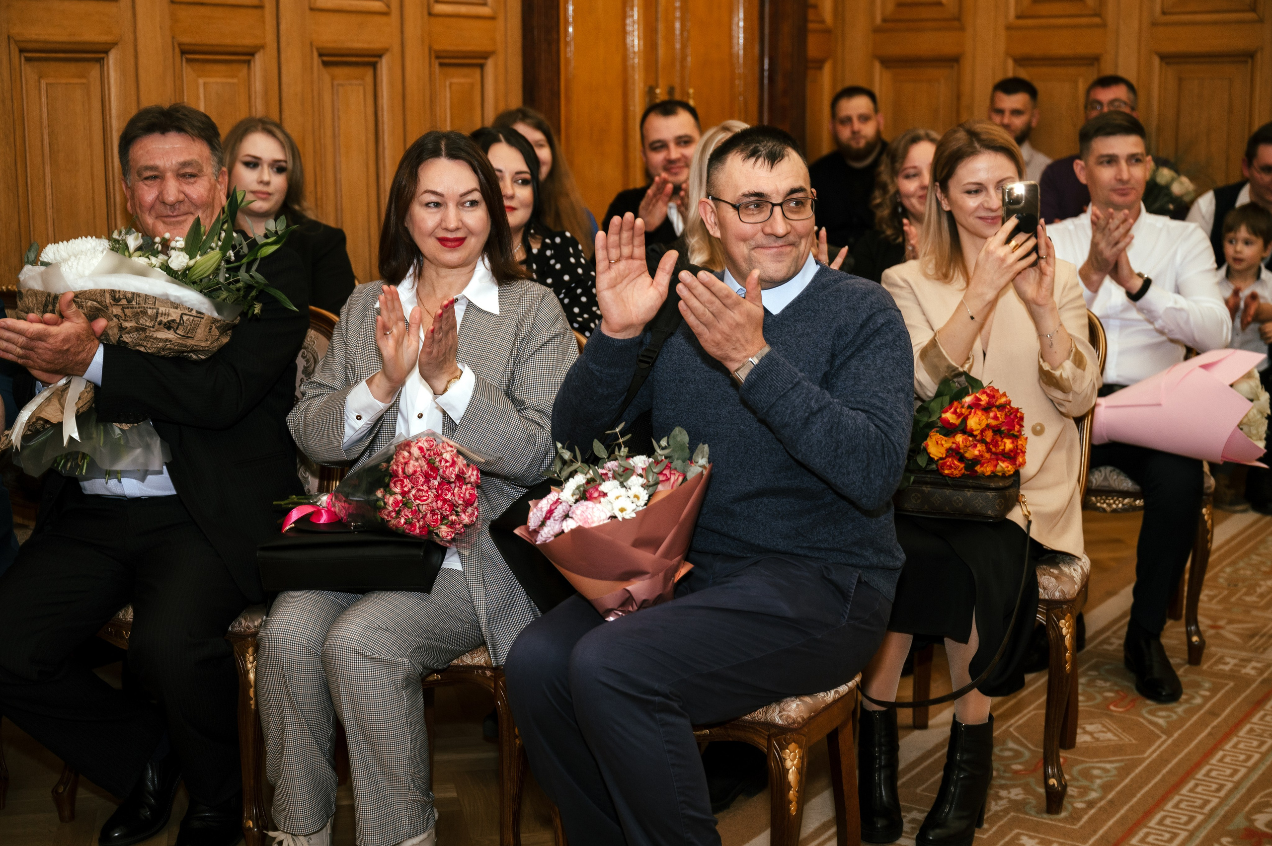 ЗАГС и прогулка. Свадебный фотограф в Москве Александр Белозерцев