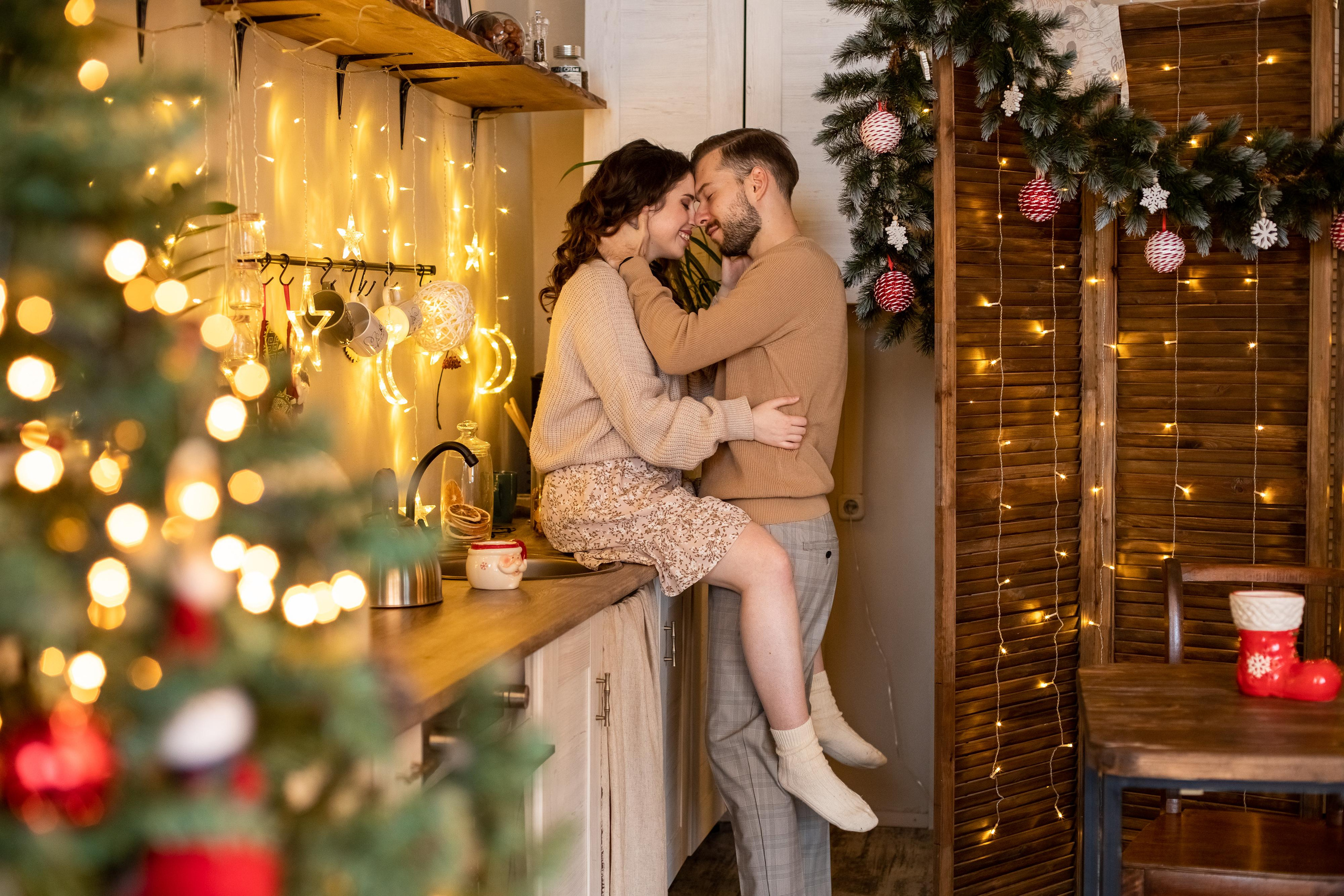 Вика и Саша новогодняя Lovestory. Женский семейный фотограф Тула Москва Захарова Анна