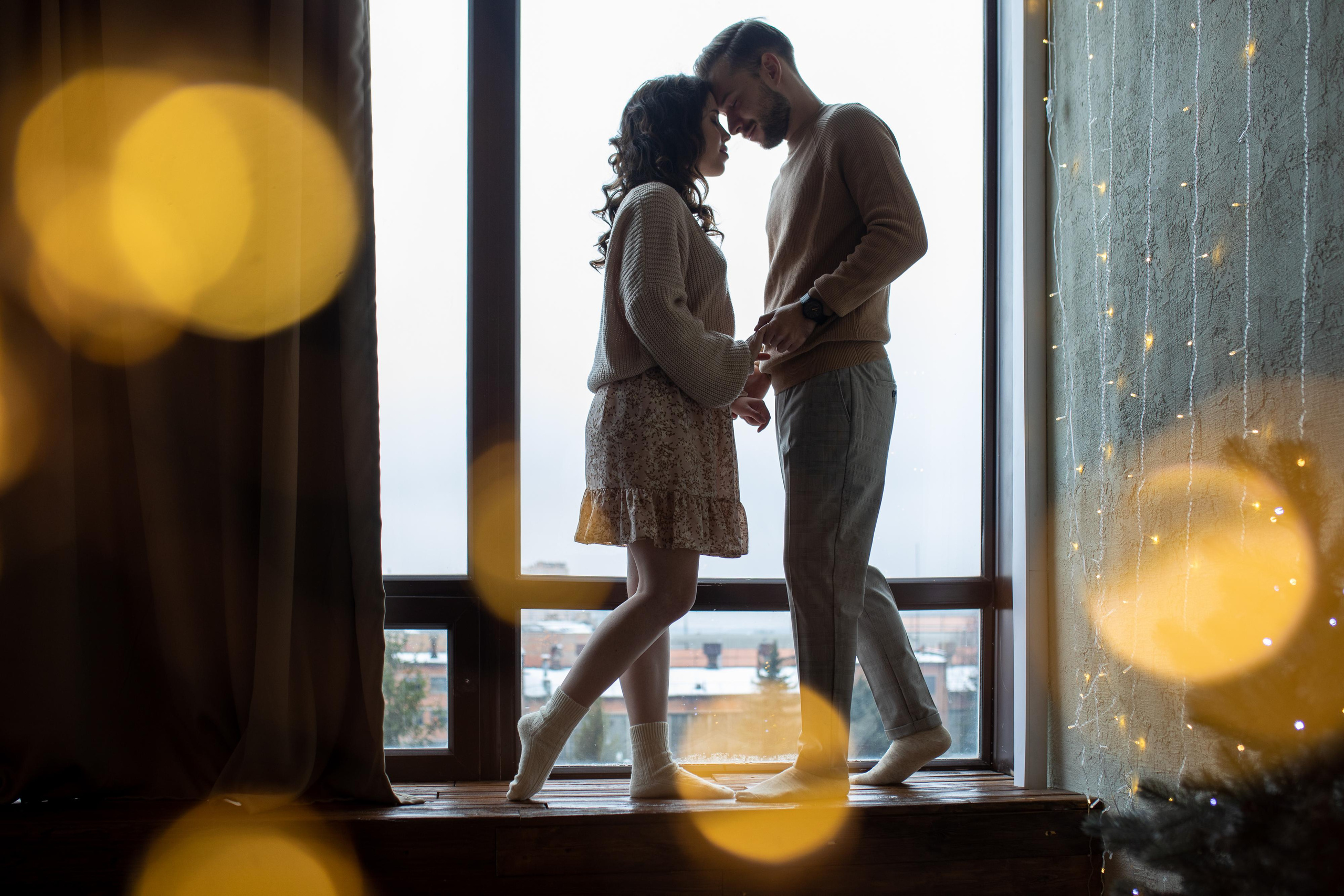 Вика и Саша новогодняя Lovestory. Женский семейный фотограф Тула Москва Захарова Анна