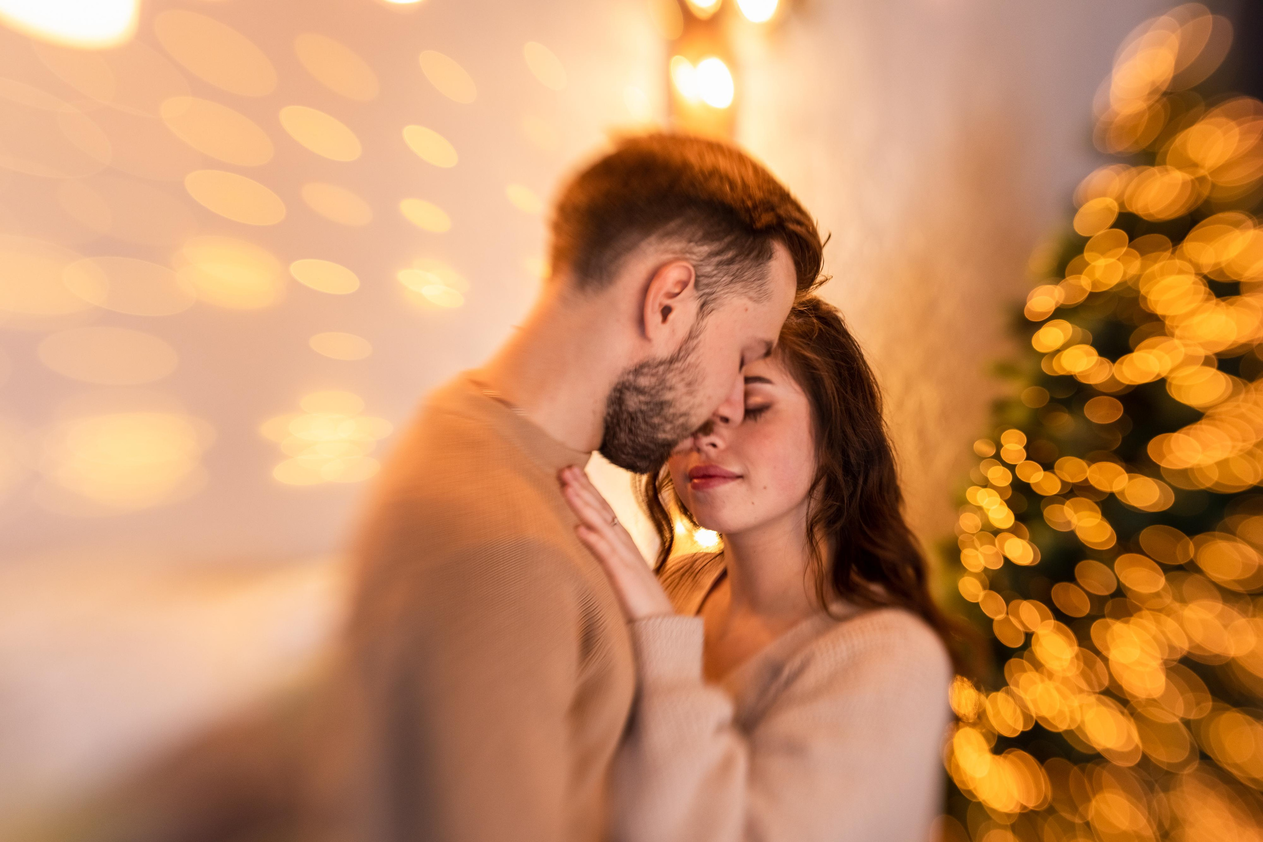 Вика и Саша новогодняя Lovestory. Женский семейный фотограф Тула Москва Захарова Анна