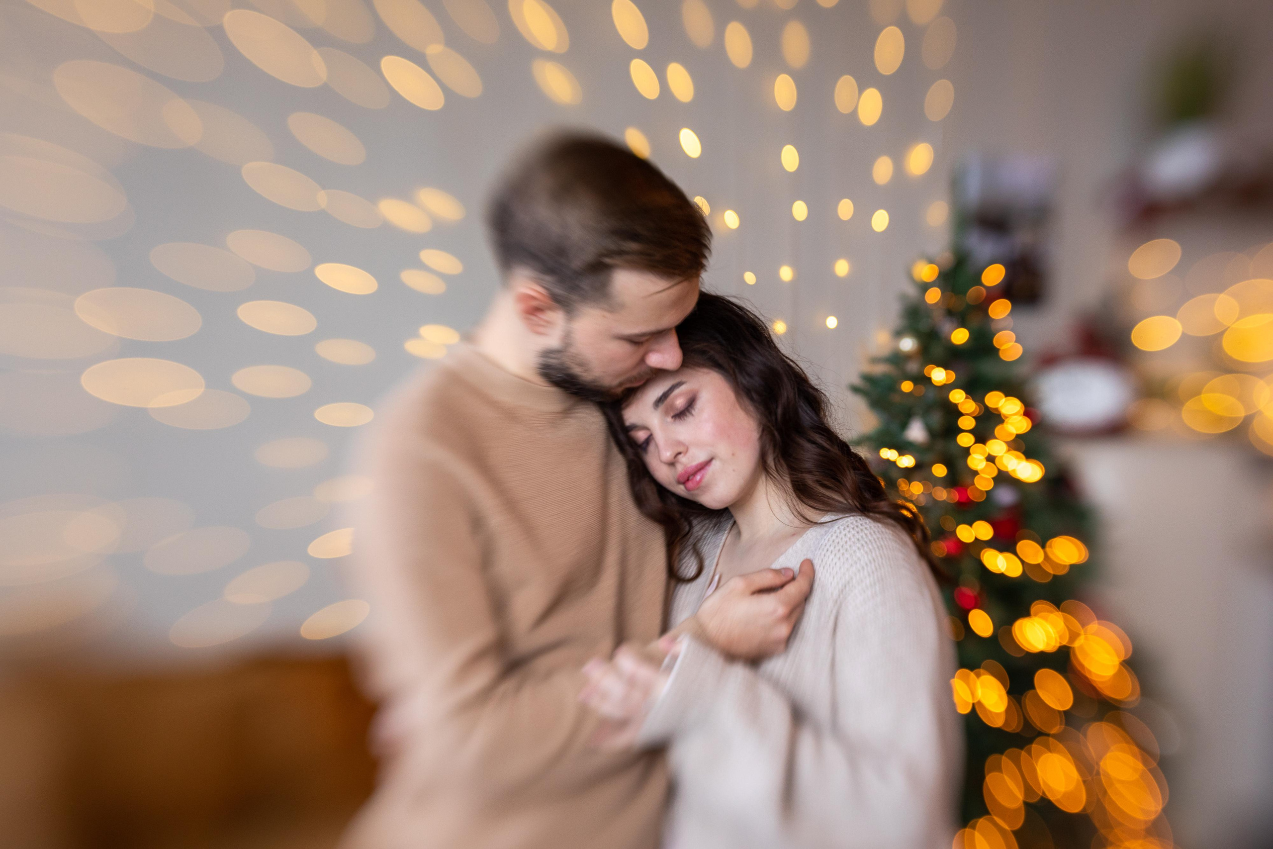 Вика и Саша новогодняя Lovestory. Женский семейный фотограф Тула Москва Захарова Анна