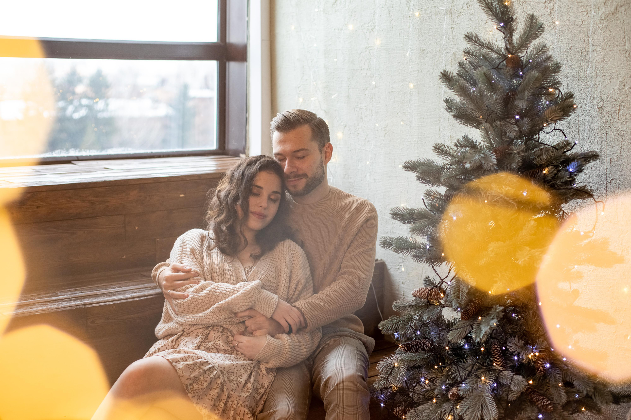 Вика и Саша новогодняя Lovestory. Женский семейный фотограф Тула Москва Захарова Анна