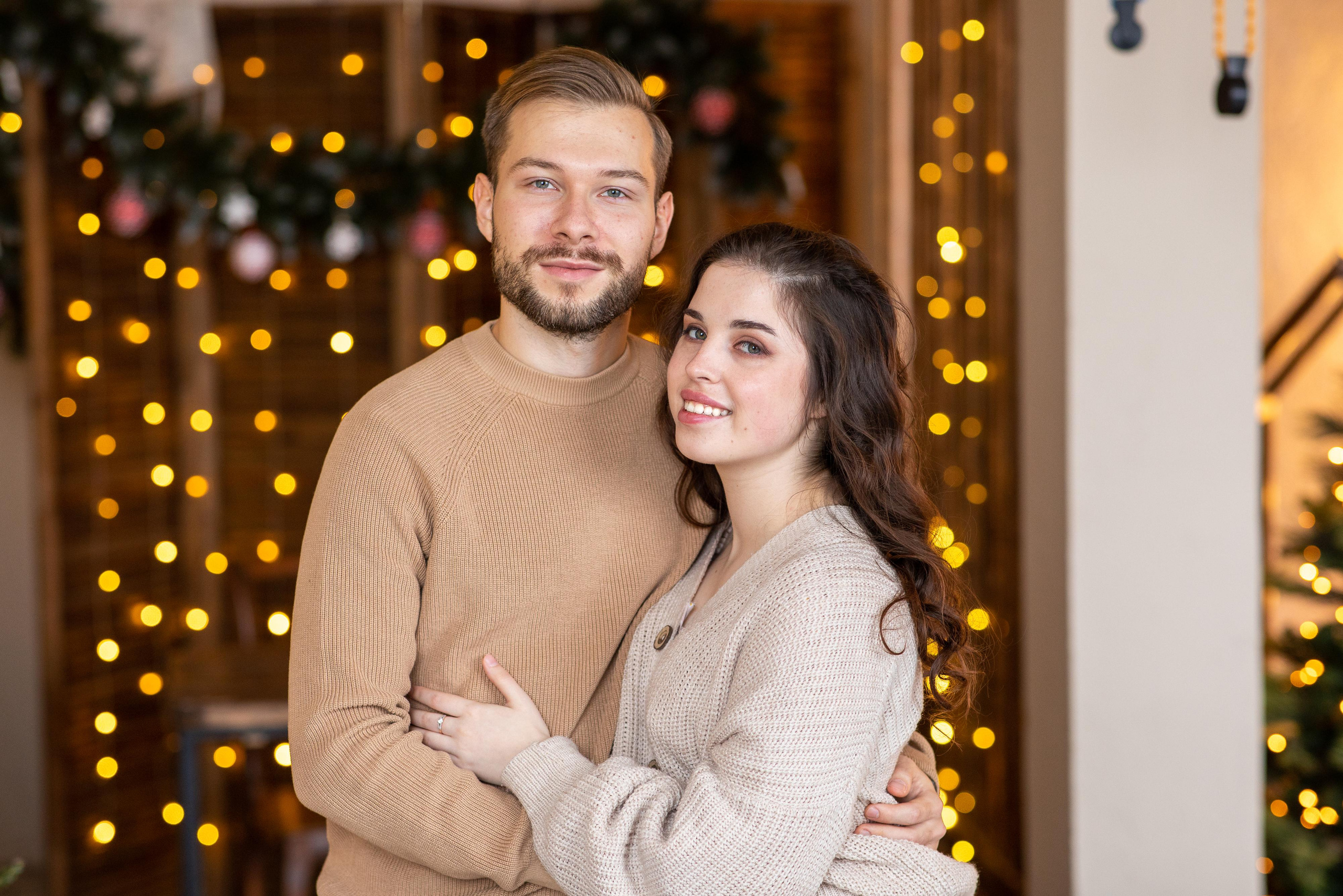 Вика и Саша новогодняя Lovestory. Женский семейный фотограф Тула Москва Захарова Анна