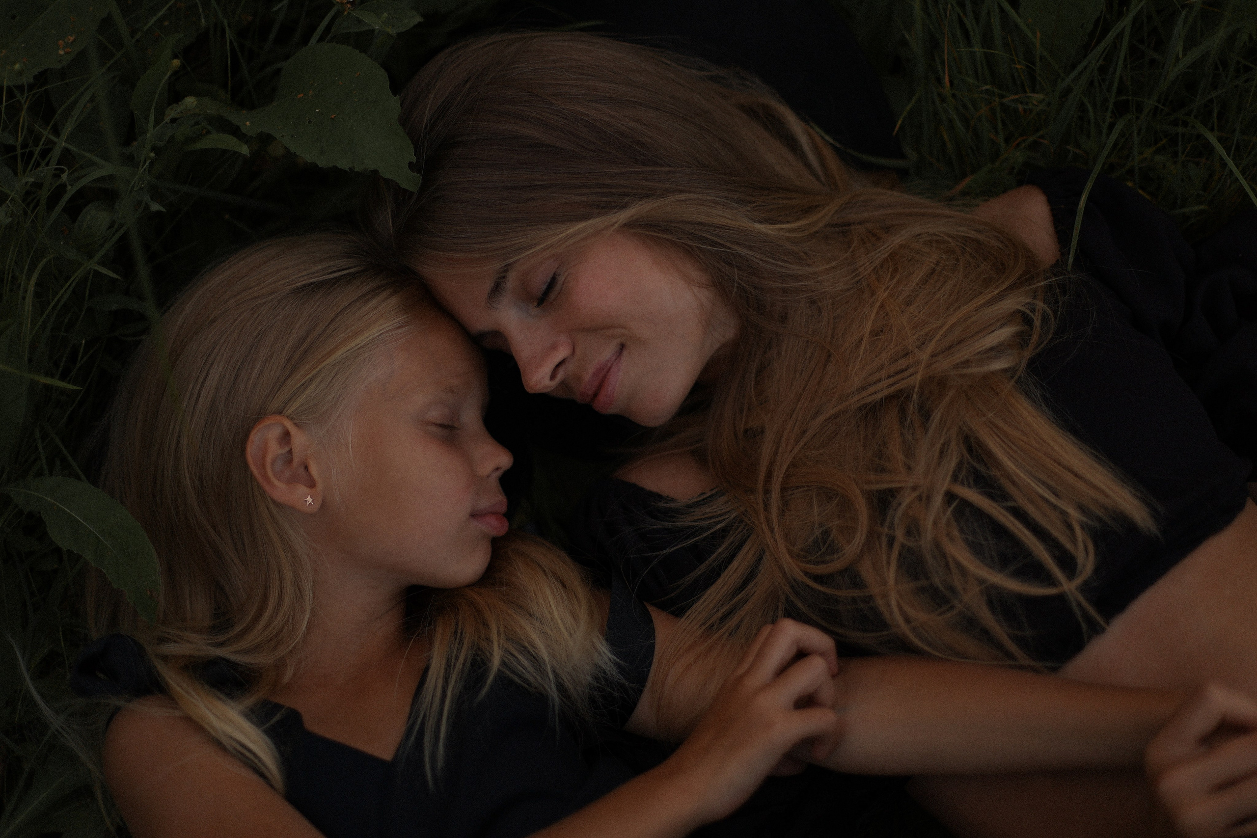 Не отпускай мою руку. Фотограф — Ольга Косолюкина