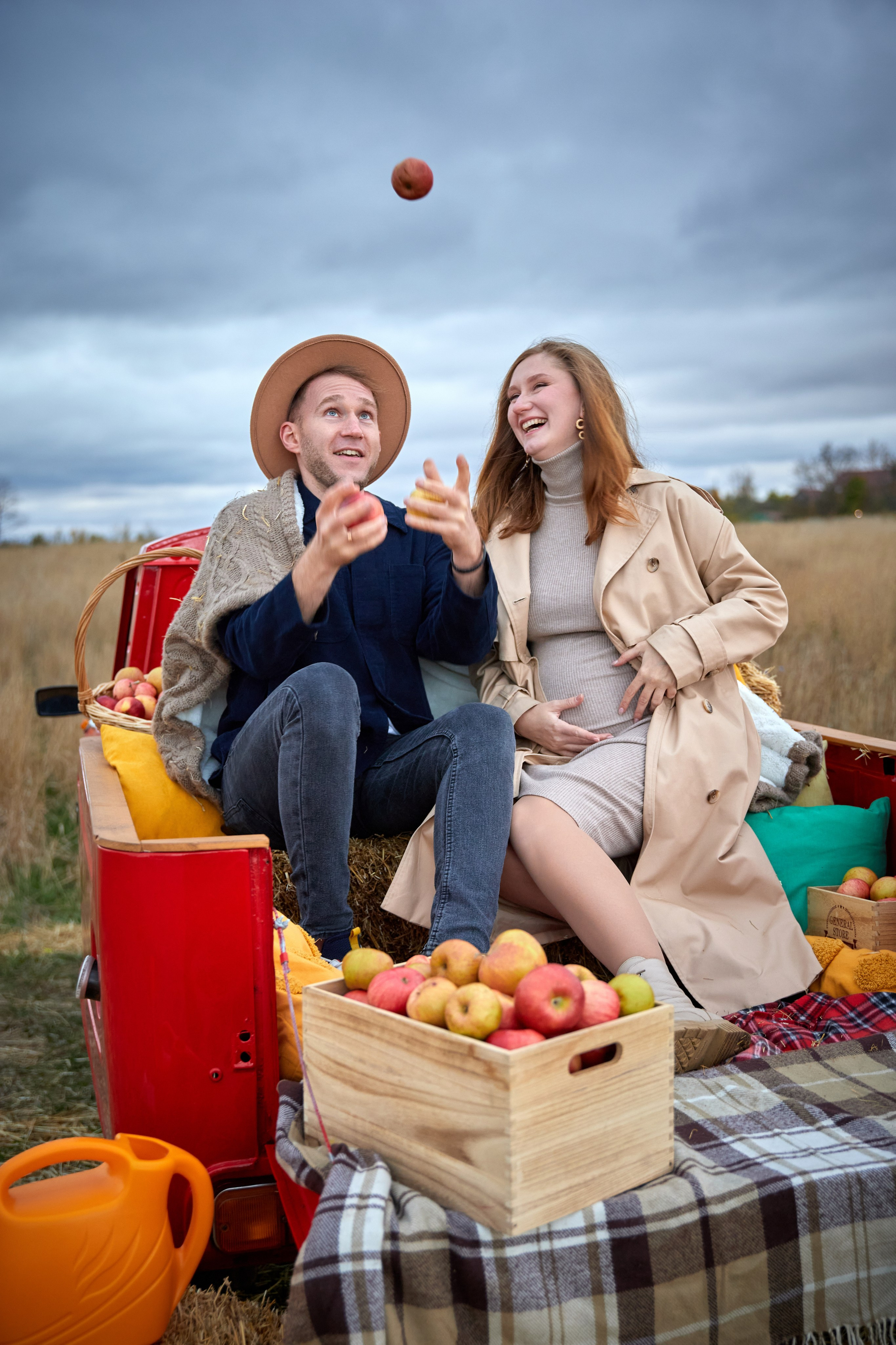Осенняя с машиной. Фотограф в Самаре Анастасия Афанасьева