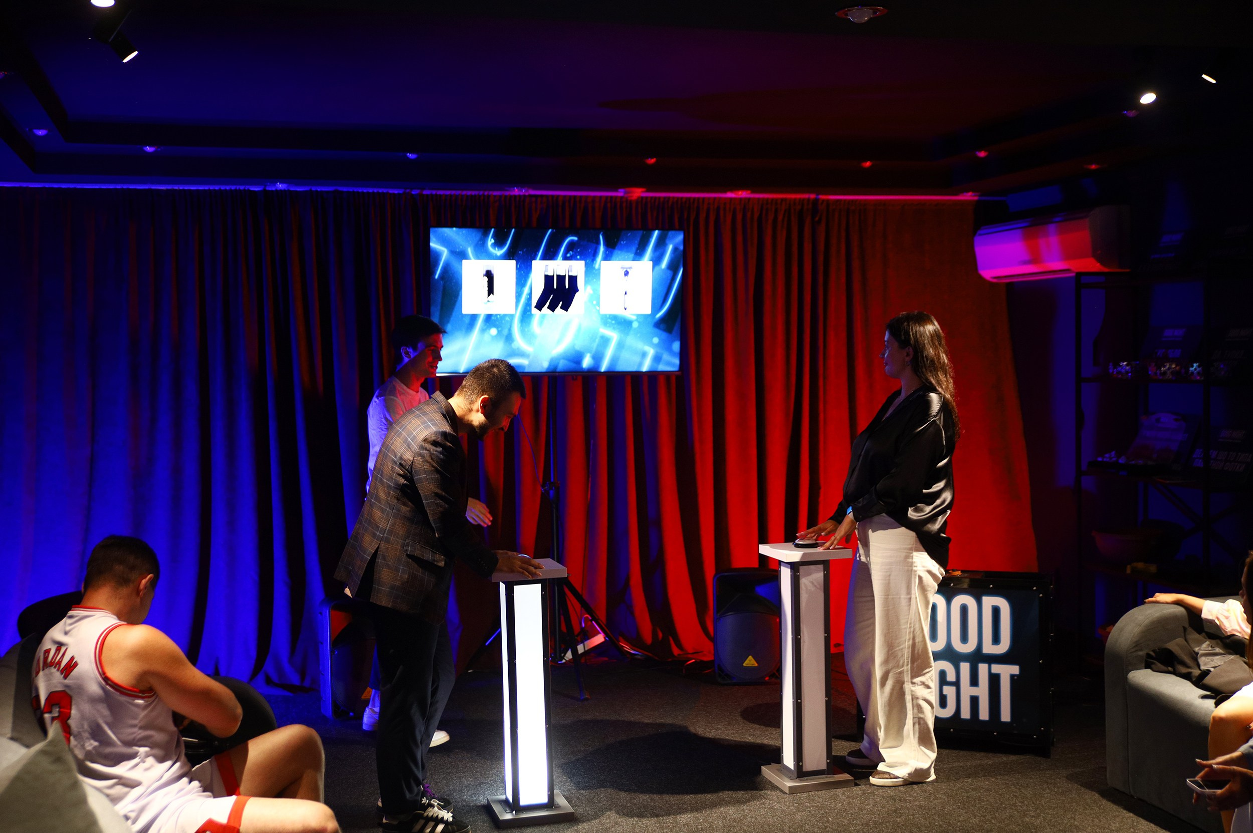 Игра в Good night. Фотограф Тюмень