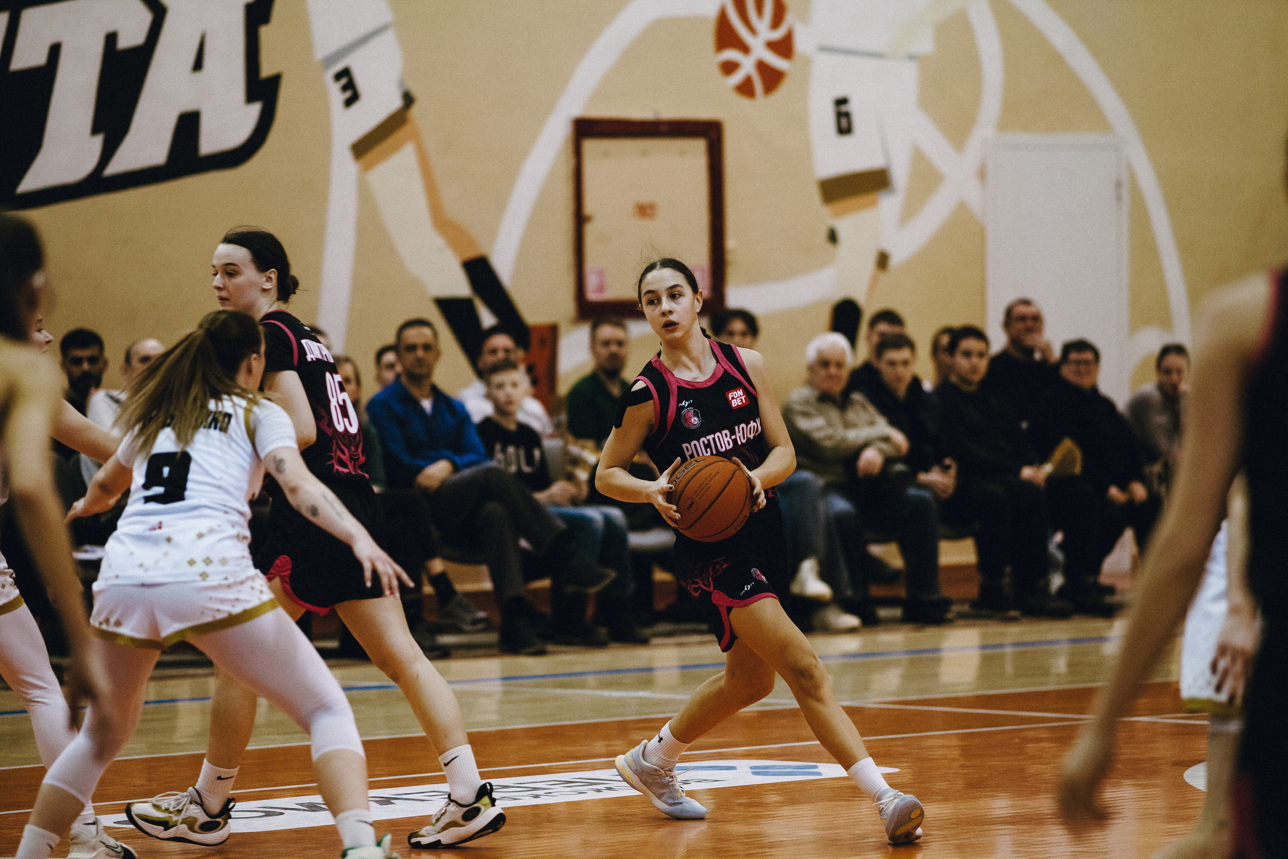 ЧГУ-Атланта — Ростов-ЮФУ / 2 игра. Фотография