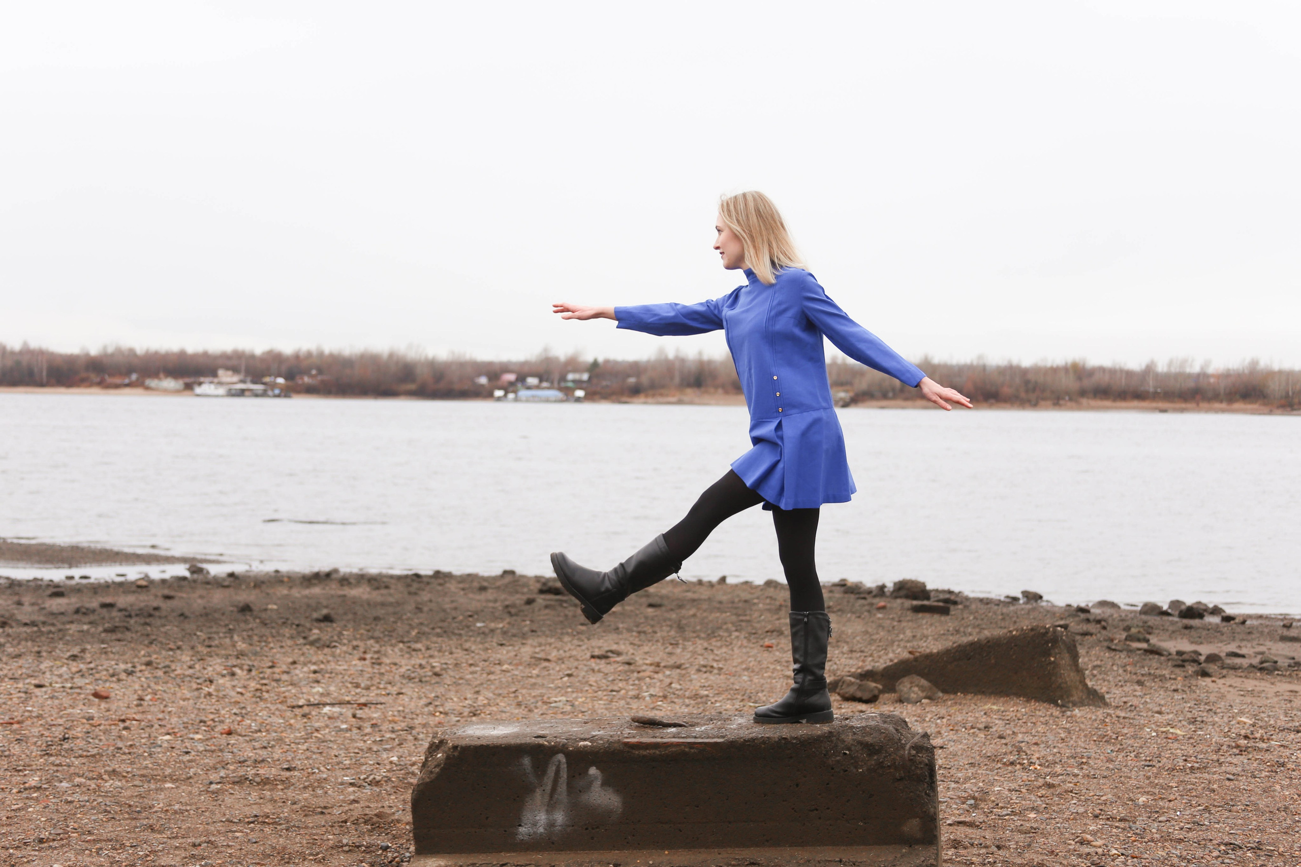 Алина на прогулке. Фотограф Пермь. Фотосессия в фотостудии Перми и на свежем воздухе