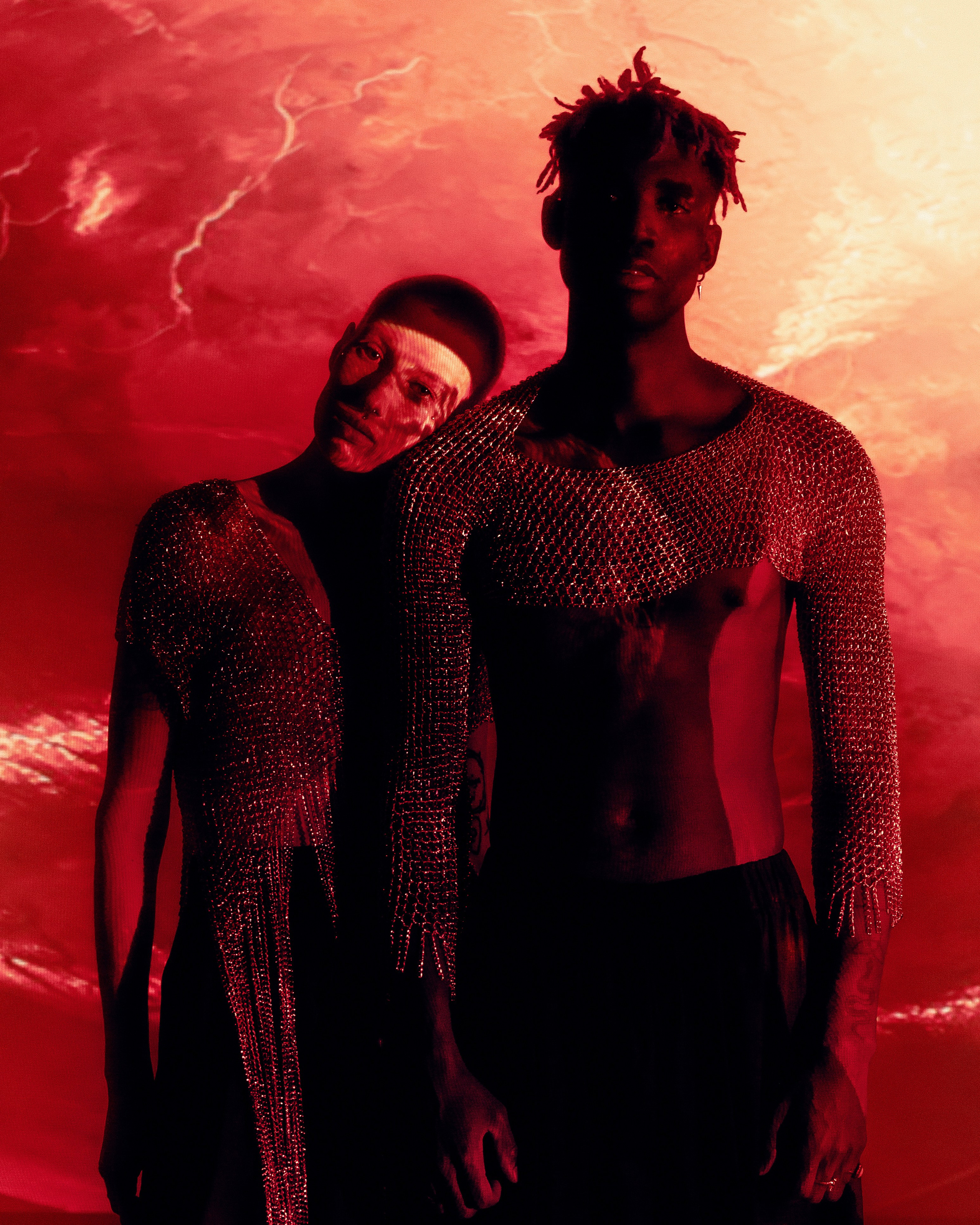 Съёмка для бренда одежды из цепей Nevoda. Фотограф Кристина Берг