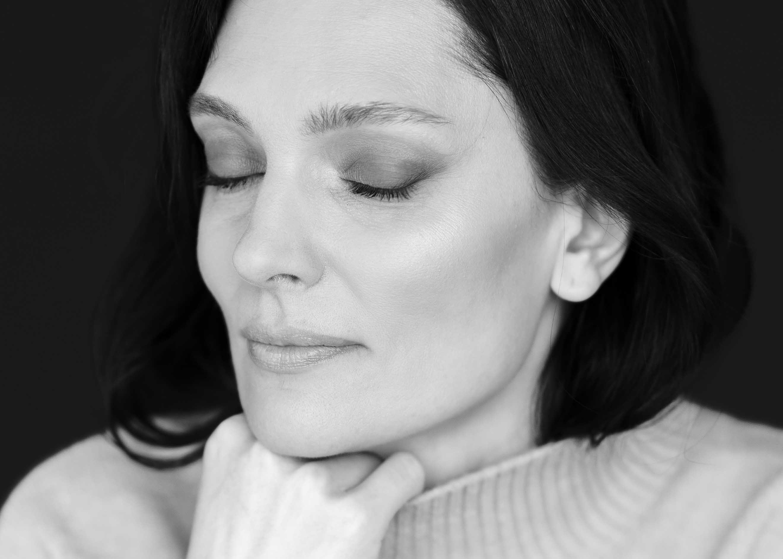 Женский портрет 35+. Женский портретный фотограф 35+ Воронеж. Добро пожаловать в магию ЧБ портрета