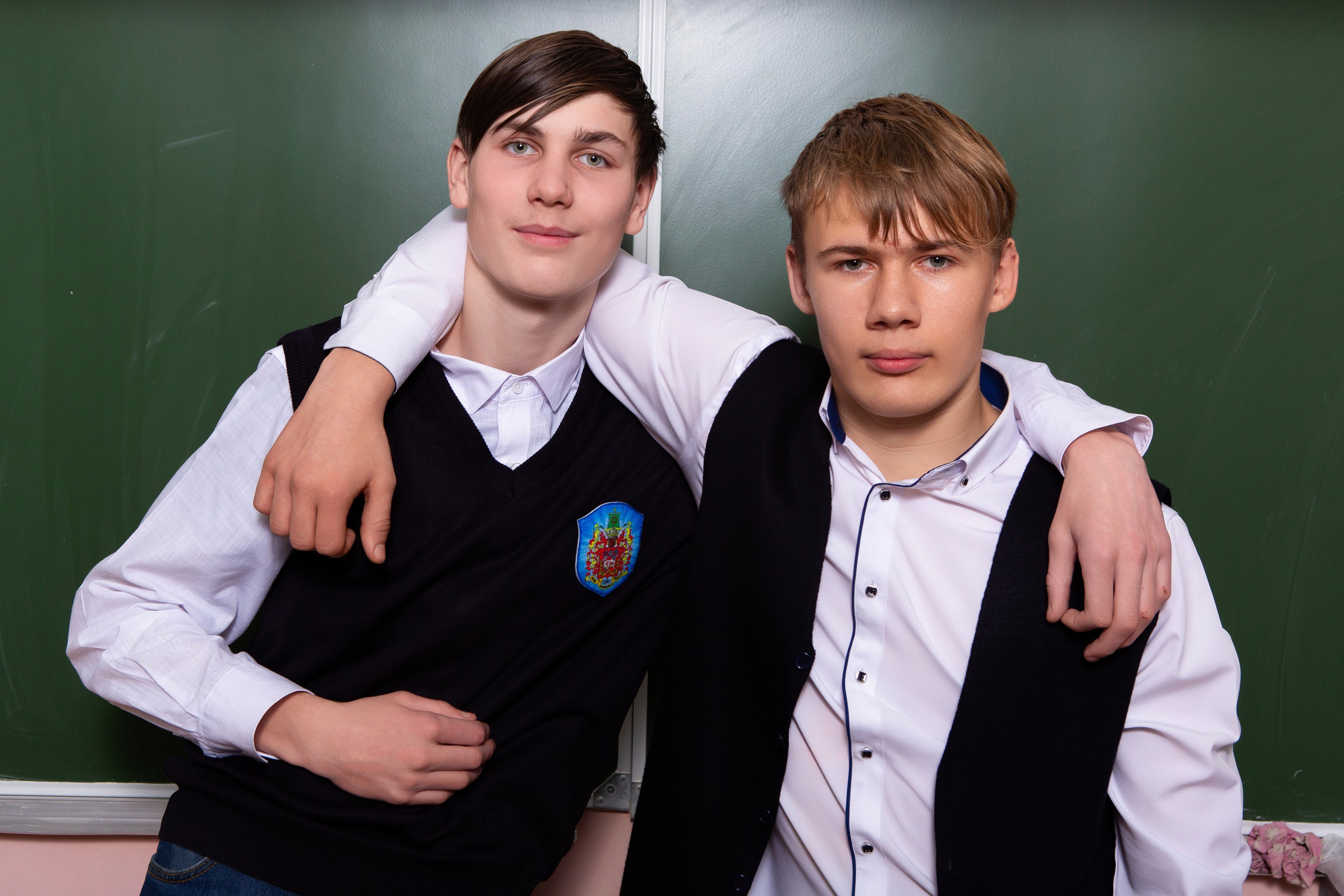 ШКОЛЬНАЯ ФОТОСЕССИЯ ДЛЯ 9 КЛАССА 3 ШКОЛА МЦЕНСК. ТВОЙ АЛЬБОМ / ТВОИ ПРАВИЛА