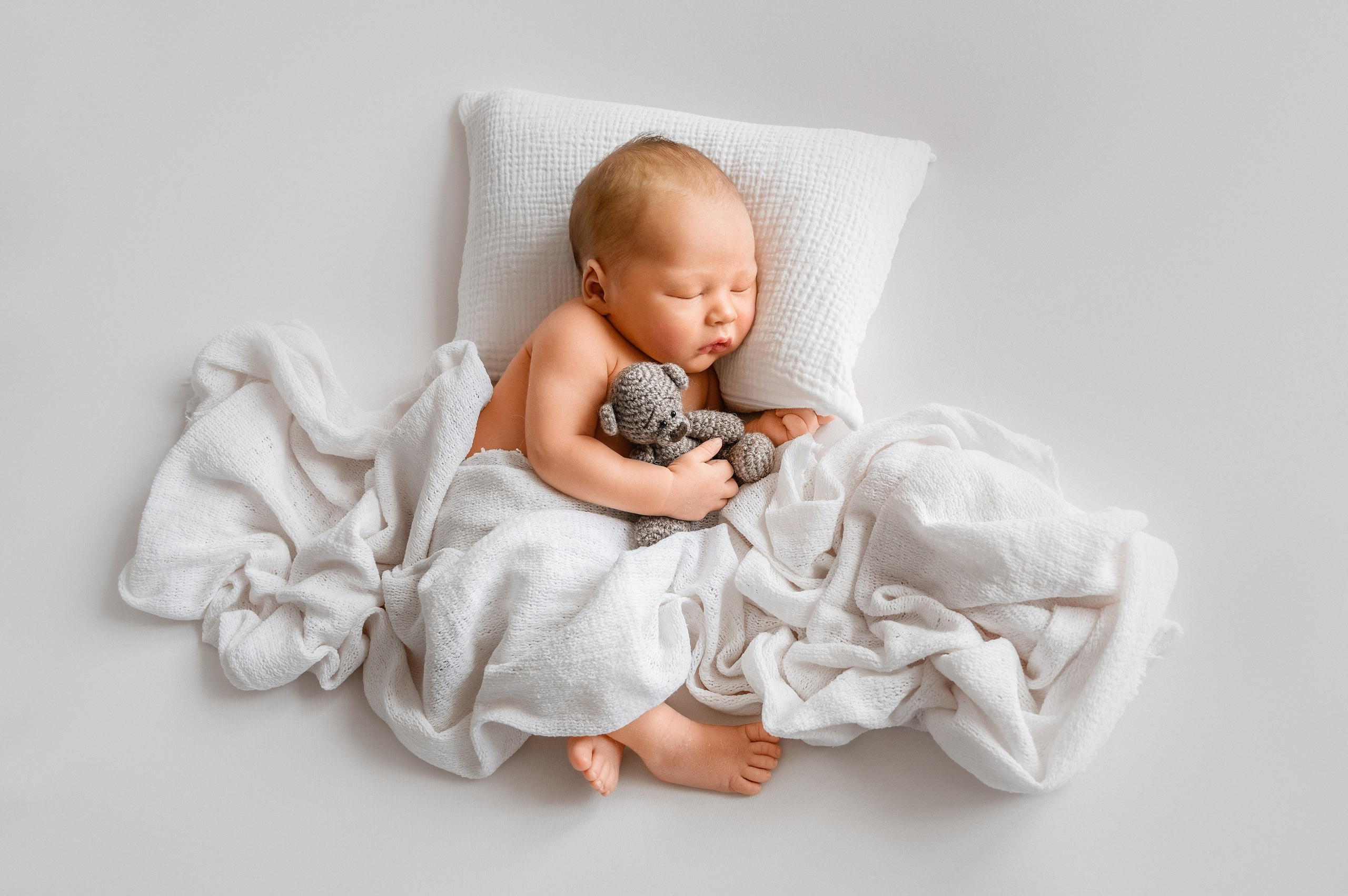 Newborn boy. Фотограф новорожденных малышей в Санкт-Петербурге