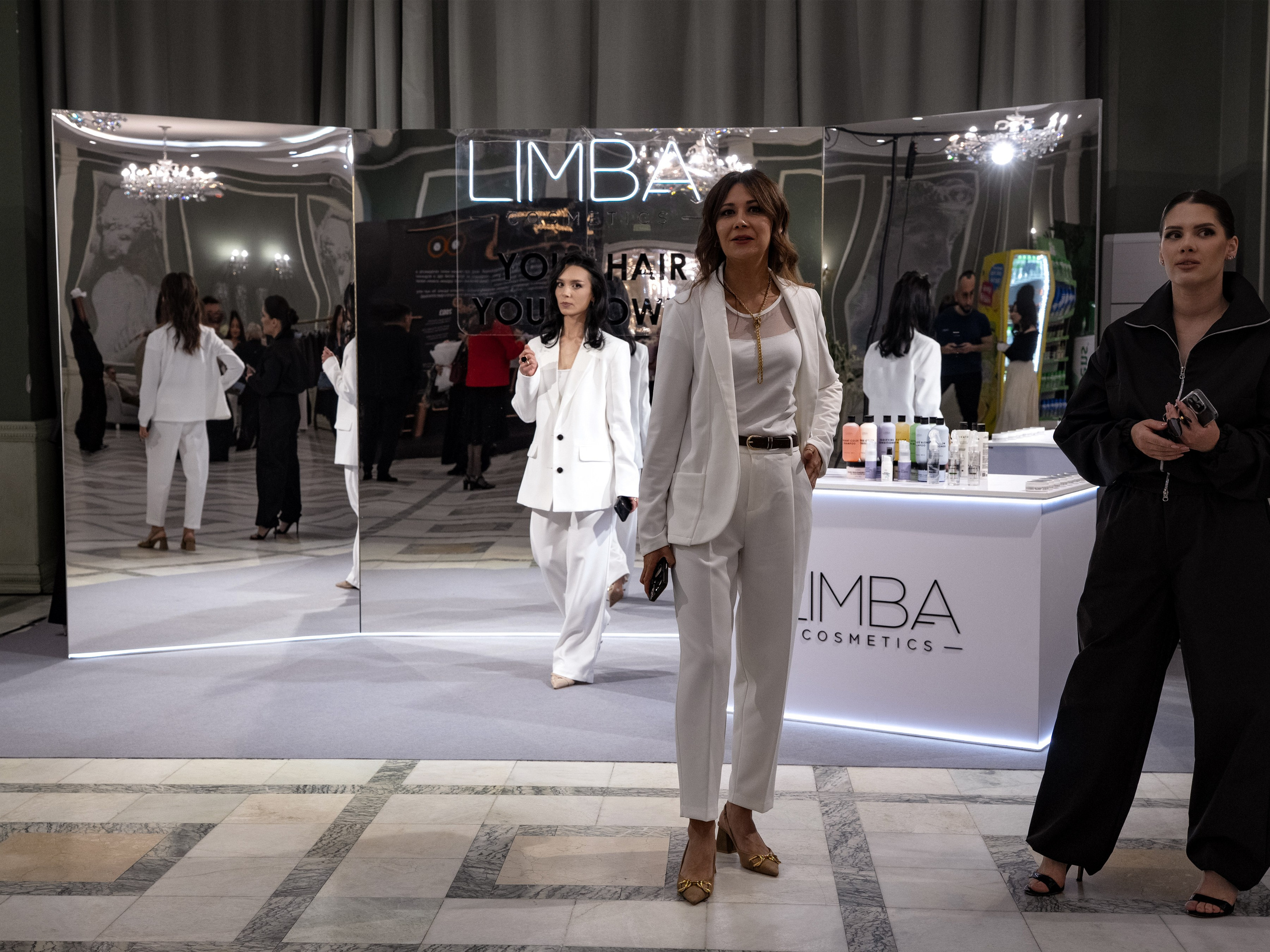 Backstage Day 1. Сайт Алматинского НЮ АРТ, будуар и фэшн фотографа Дениса Карпенко