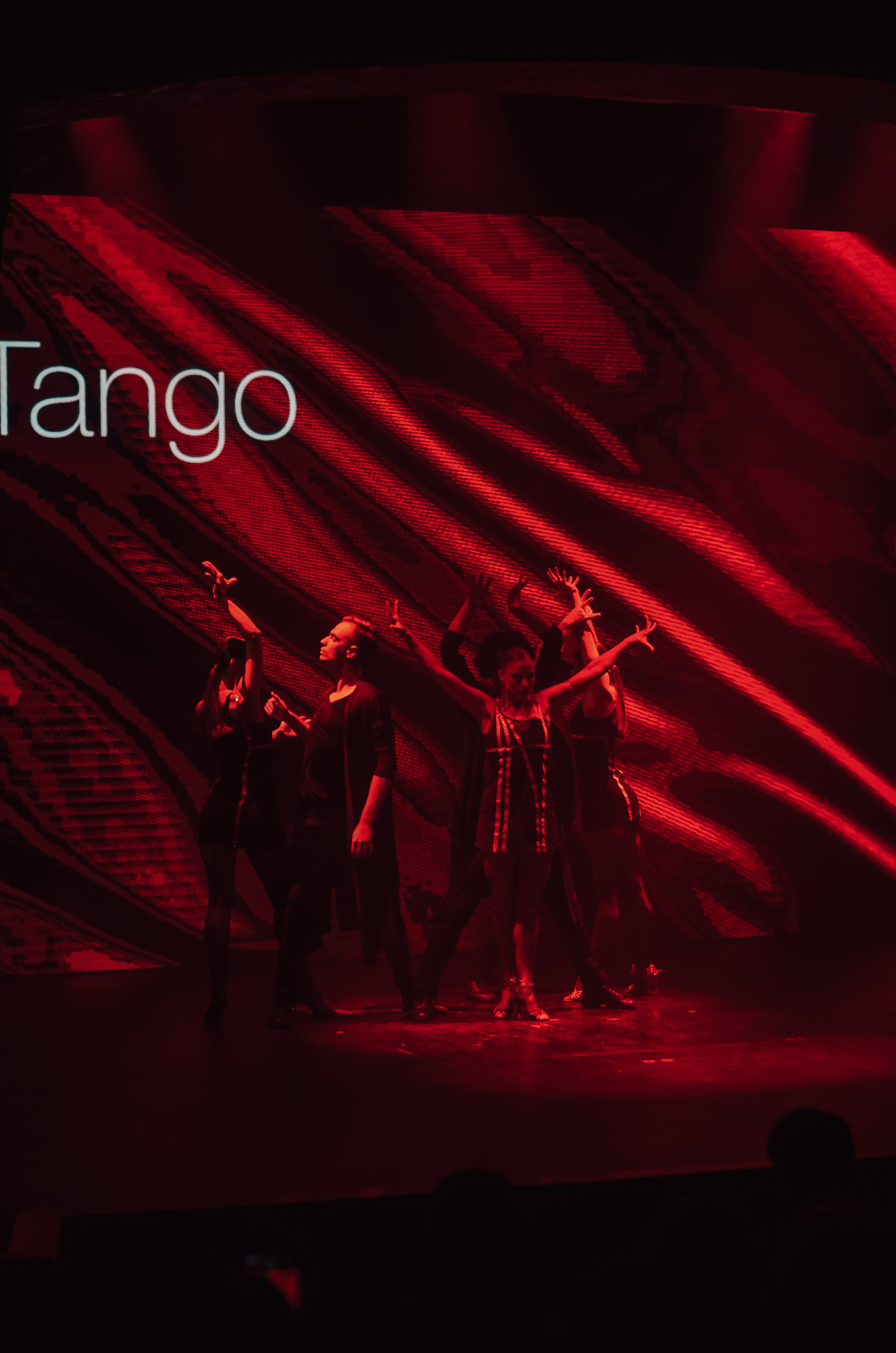 Фоторепортаж танцевального мероприятия. Денисова Аля — фотограф для парных съемок и индивидуальных историй в Барнауле