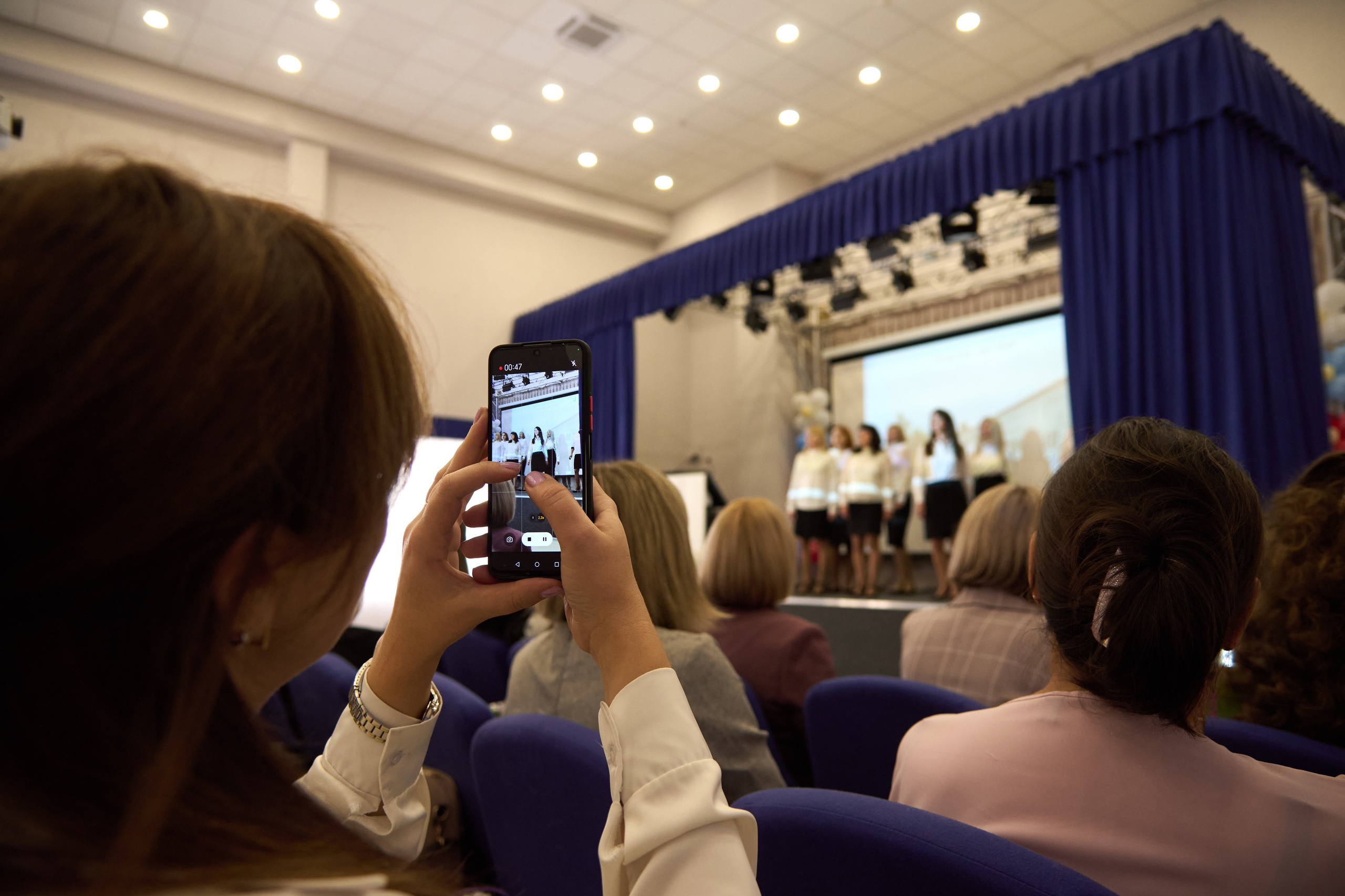 День воспитателя и всех дошкольных работников 2024. [fXph] Фотограф Масликов Илья. Съёмка мероприятий в Ленинске-Кузнецком