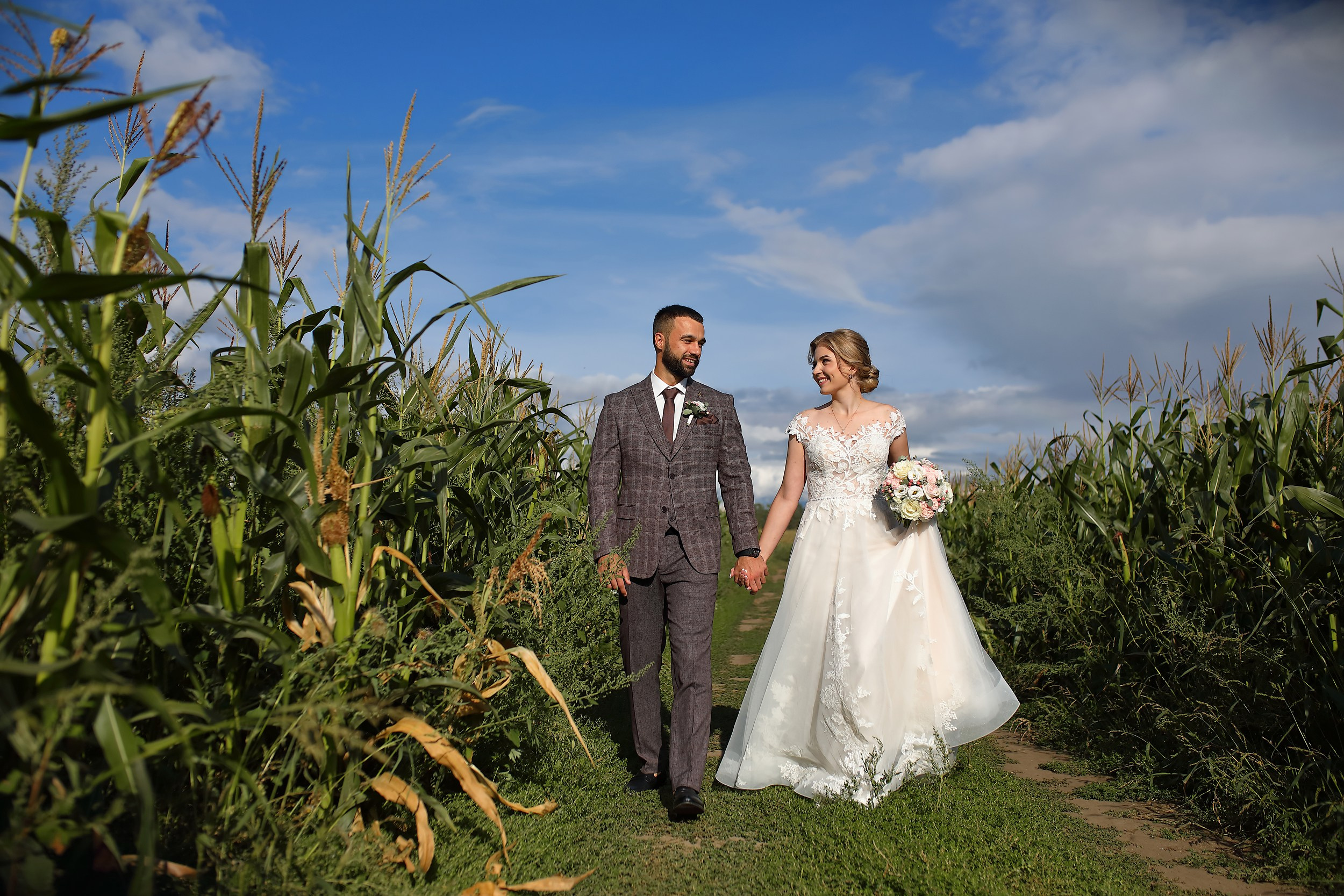 Свадебная фотосессия Дмитрия и Яны. Свадебный и семейный фотограф и видеограф в Екатеринбурге Полянские Тимур и Анастасия