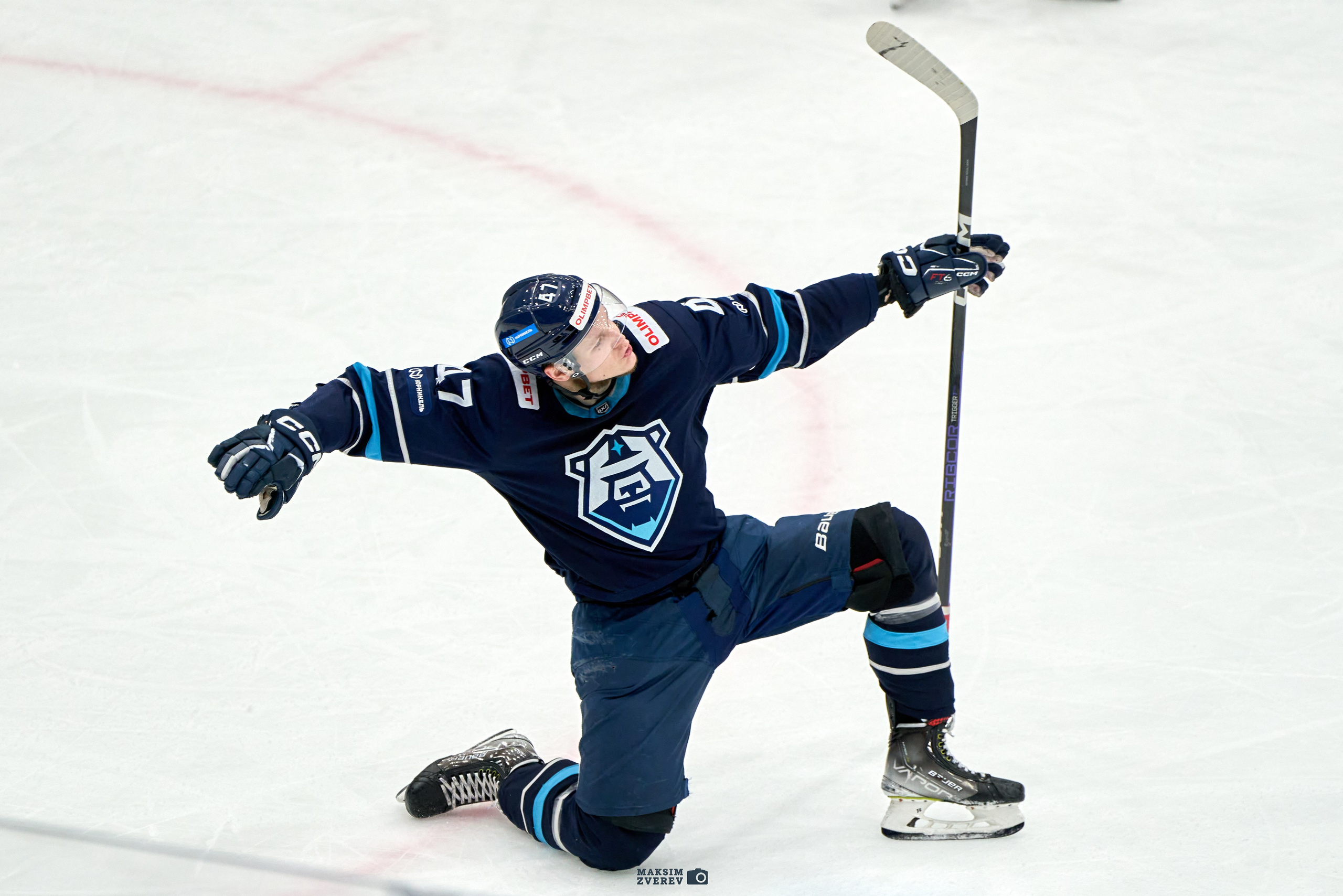 СПОРТ. MAKSIM ZVEREV